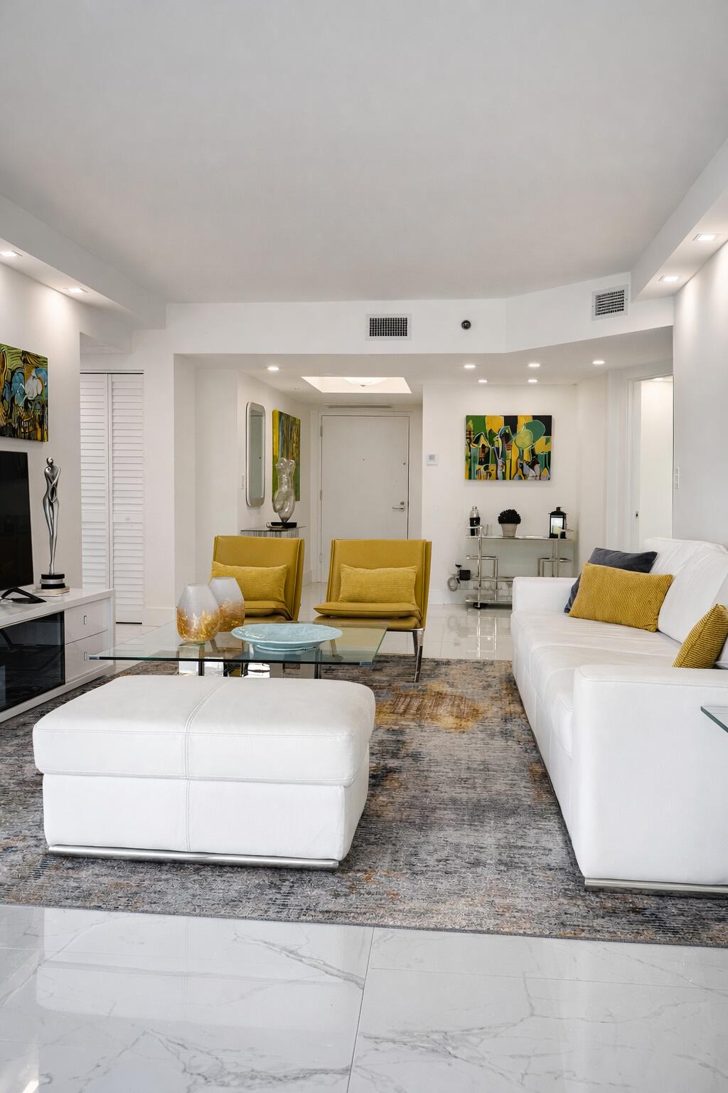 16425 Collins #2514 Sunny Isles Beach, FL 33160