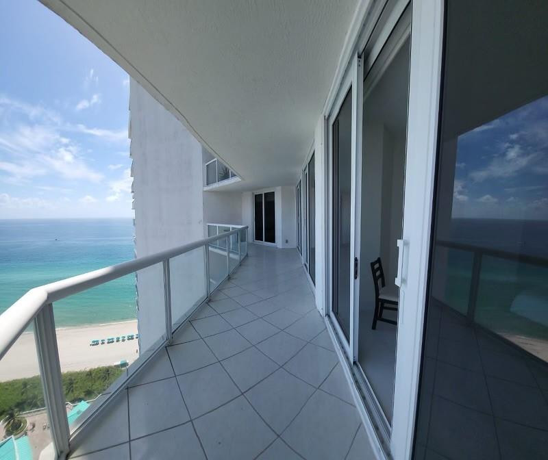 16425 Collins #2514 Sunny Isles Beach, FL 33160
