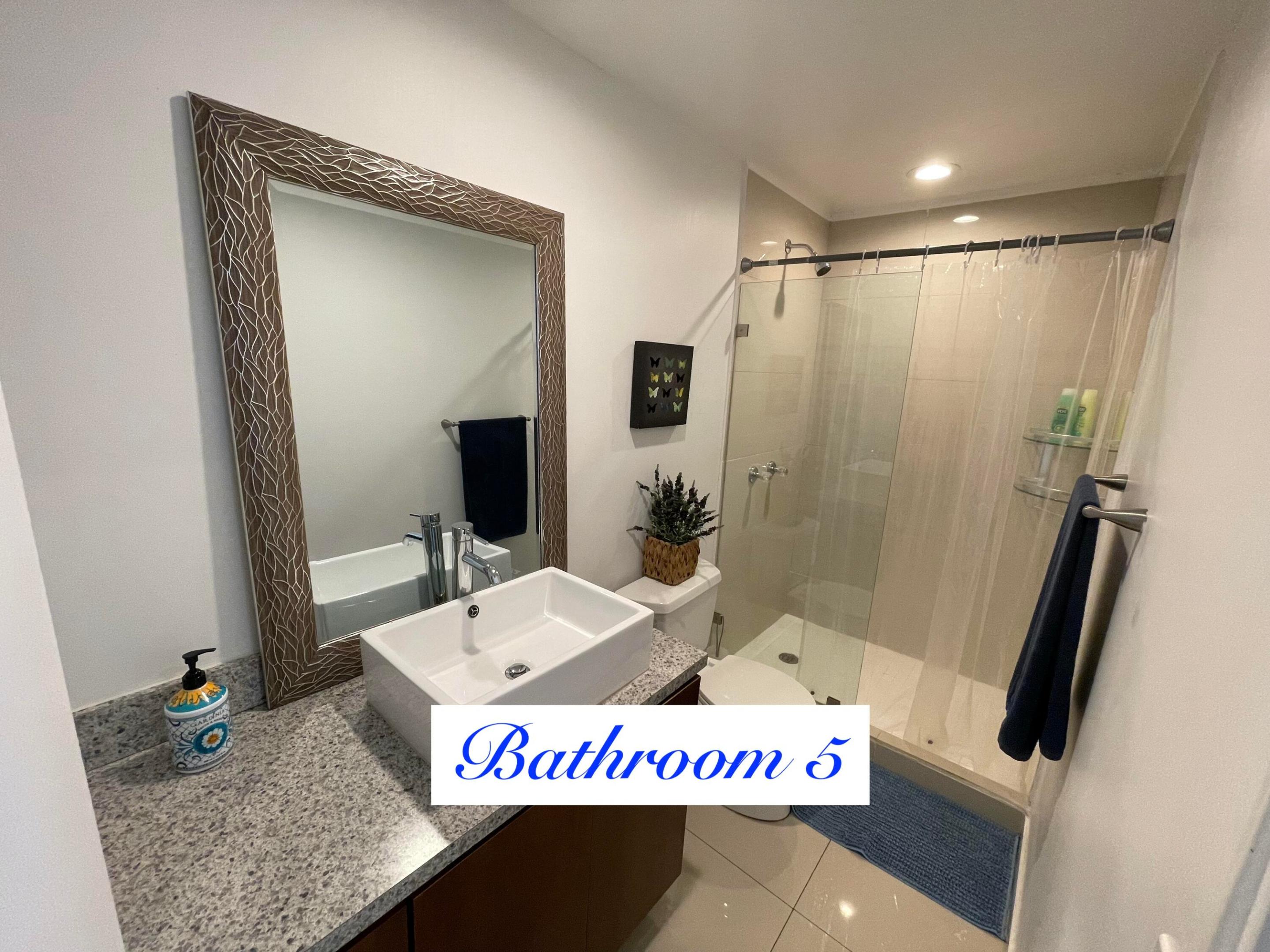 88 NE 154th North Miami Beach, FL 33162