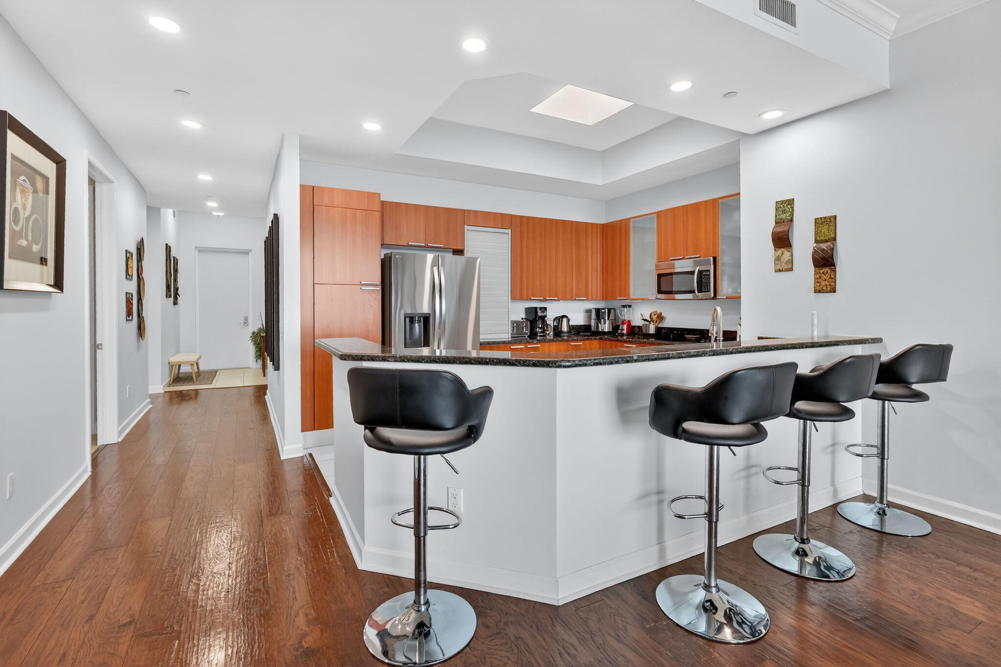 2640 Lake Shr #2608 Riviera Beach, FL 33404