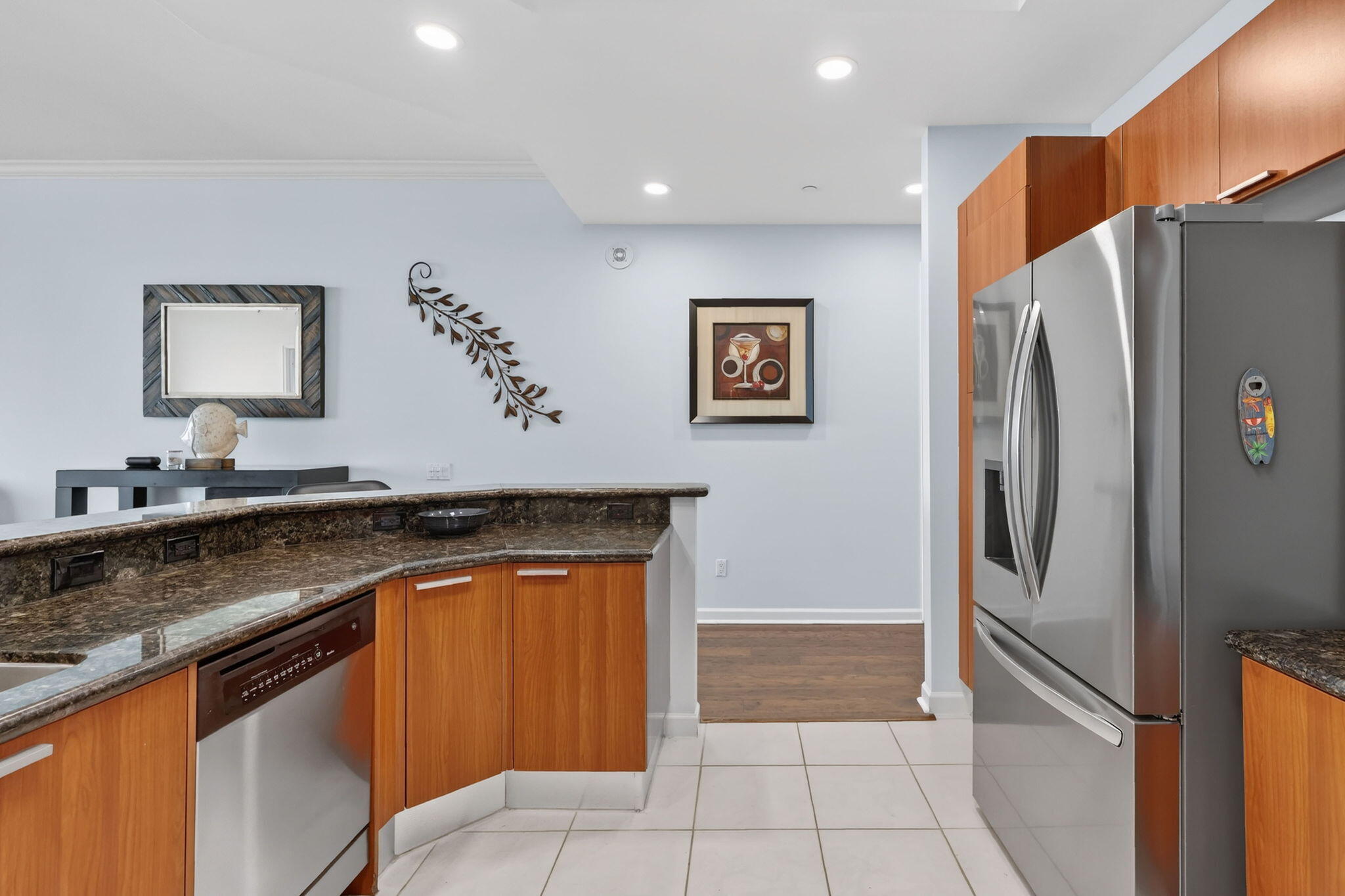 2640 Lake Shr #2608 Riviera Beach, FL 33404