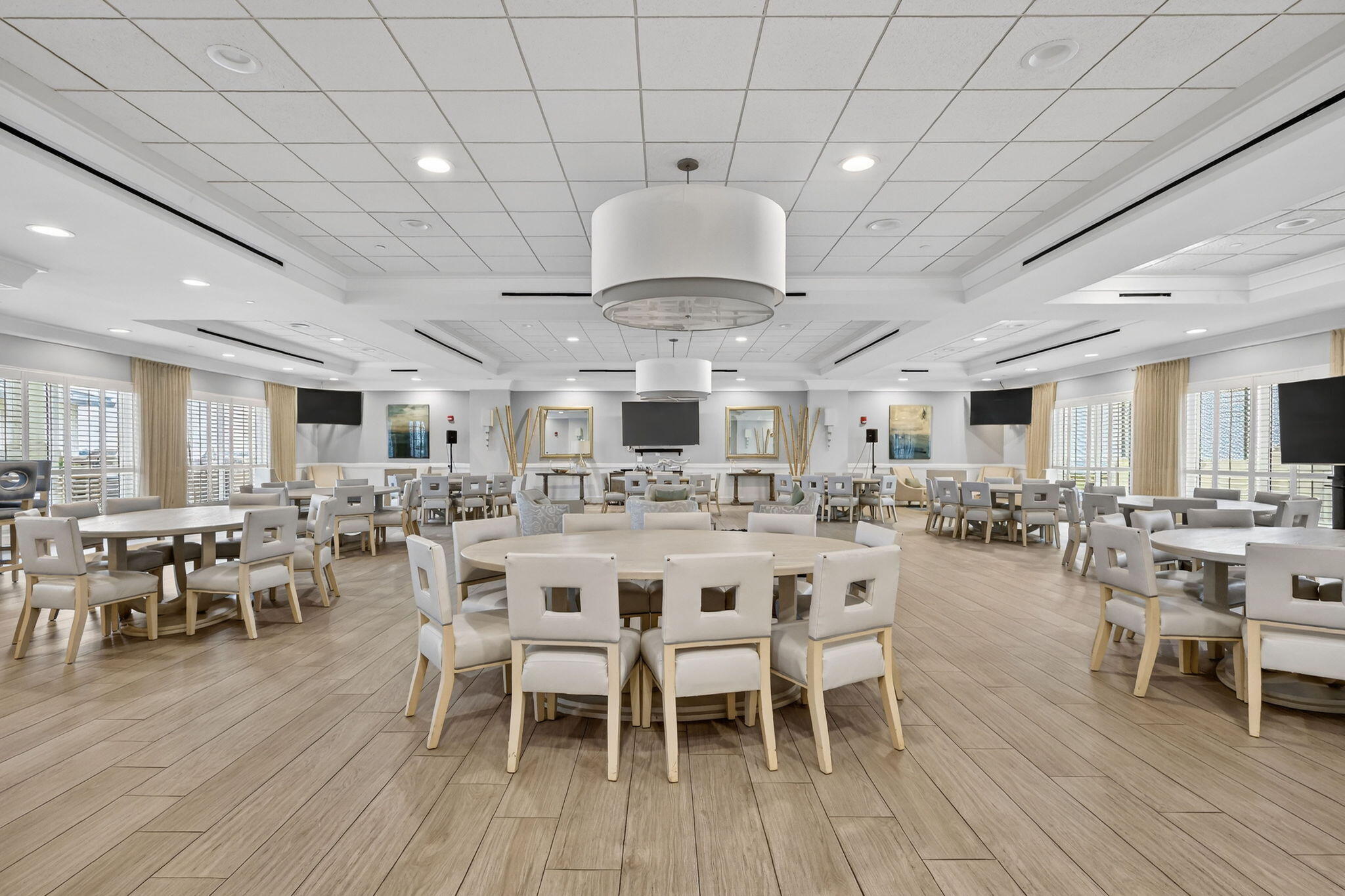 2640 Lake Shr #2608 Riviera Beach, FL 33404