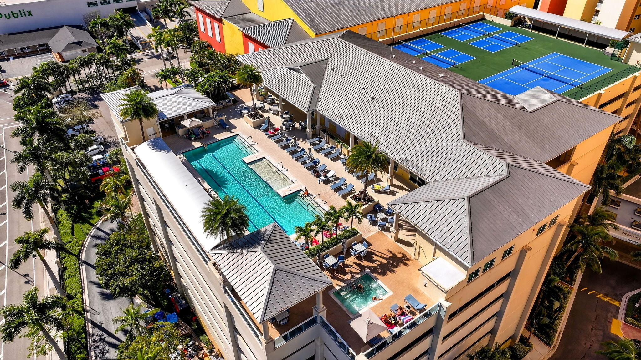 2640 Lake Shr #2608 Riviera Beach, FL 33404