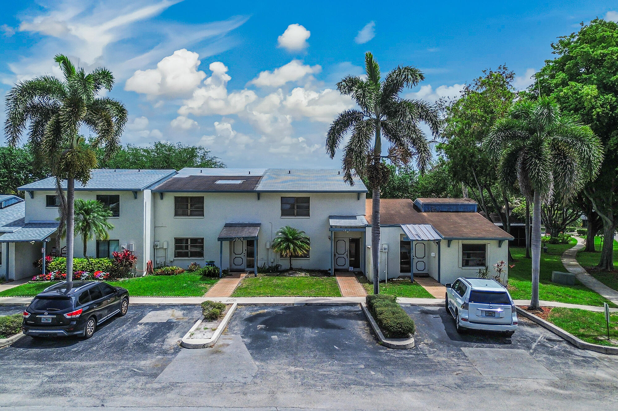 4003 W Woodscape #2-k