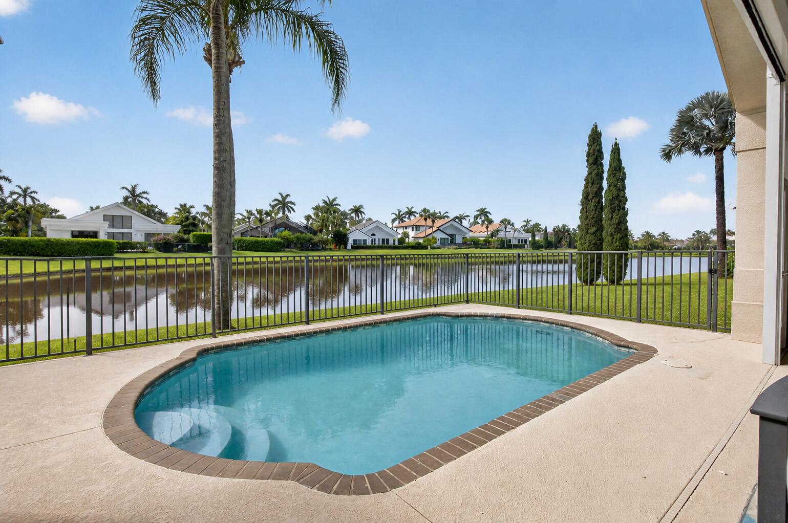 17320 Loch Lomond Boca Raton, FL 33496