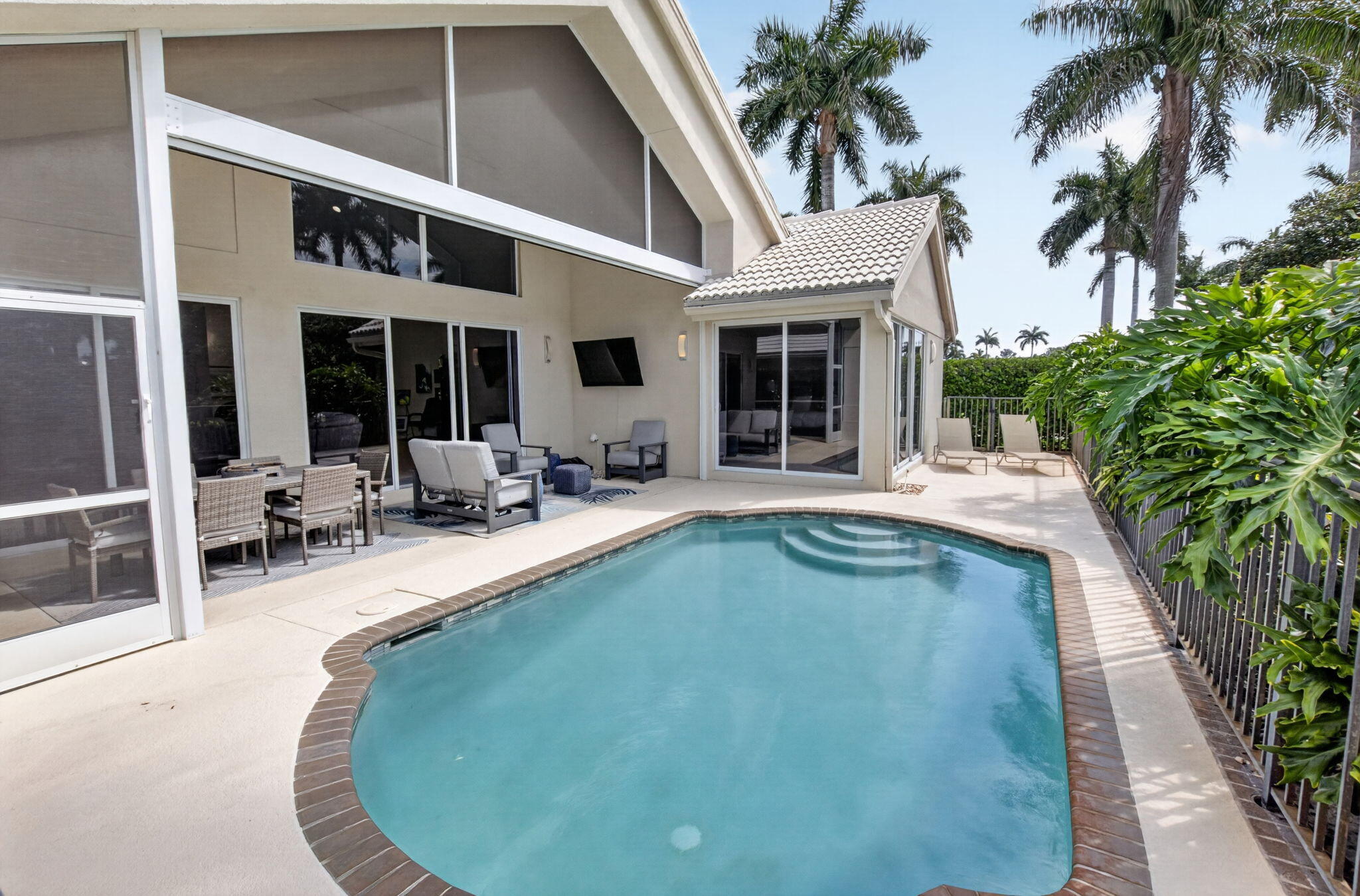 17320 Loch Lomond Boca Raton, FL 33496