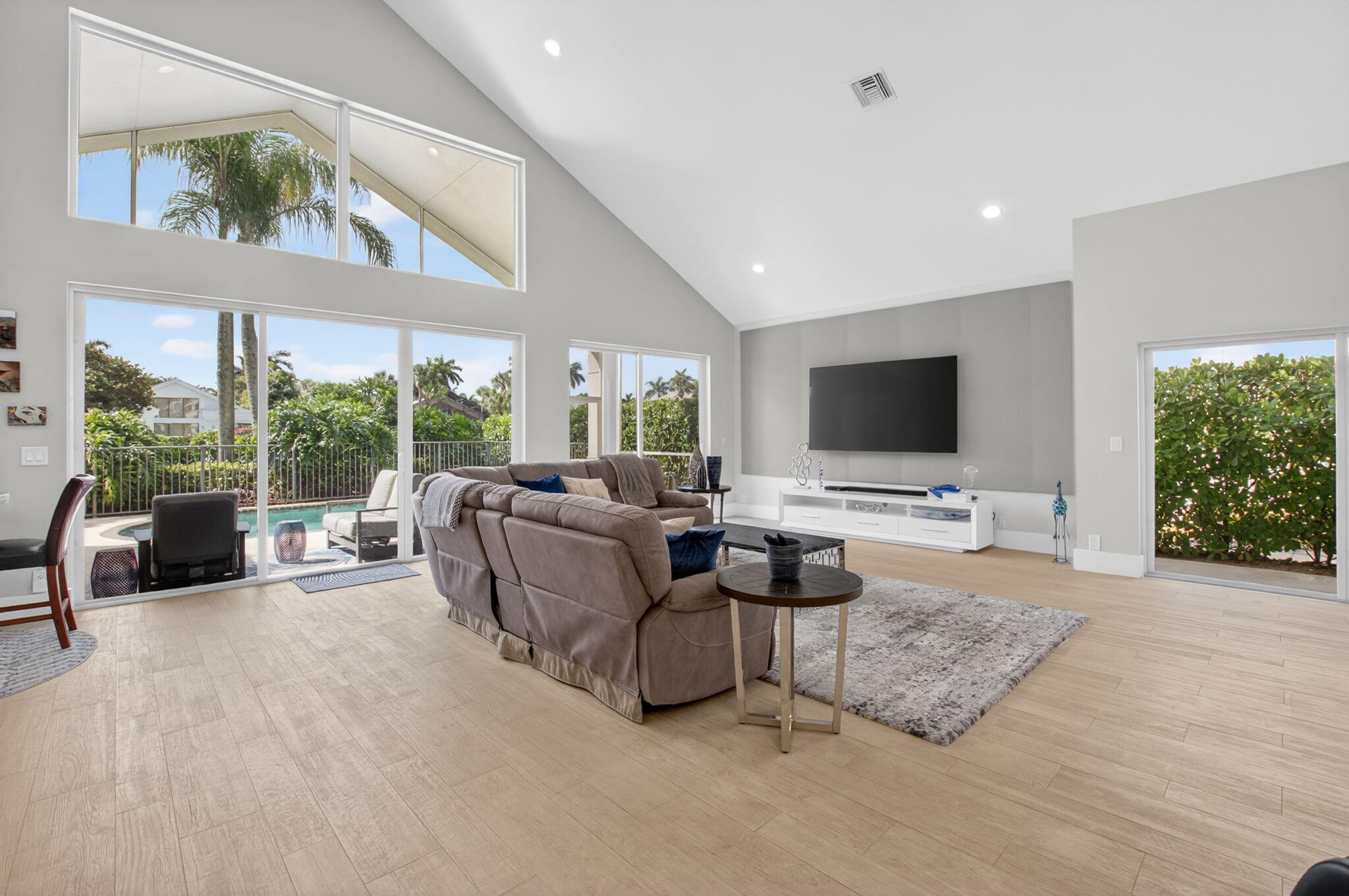 17320 Loch Lomond Boca Raton, FL 33496