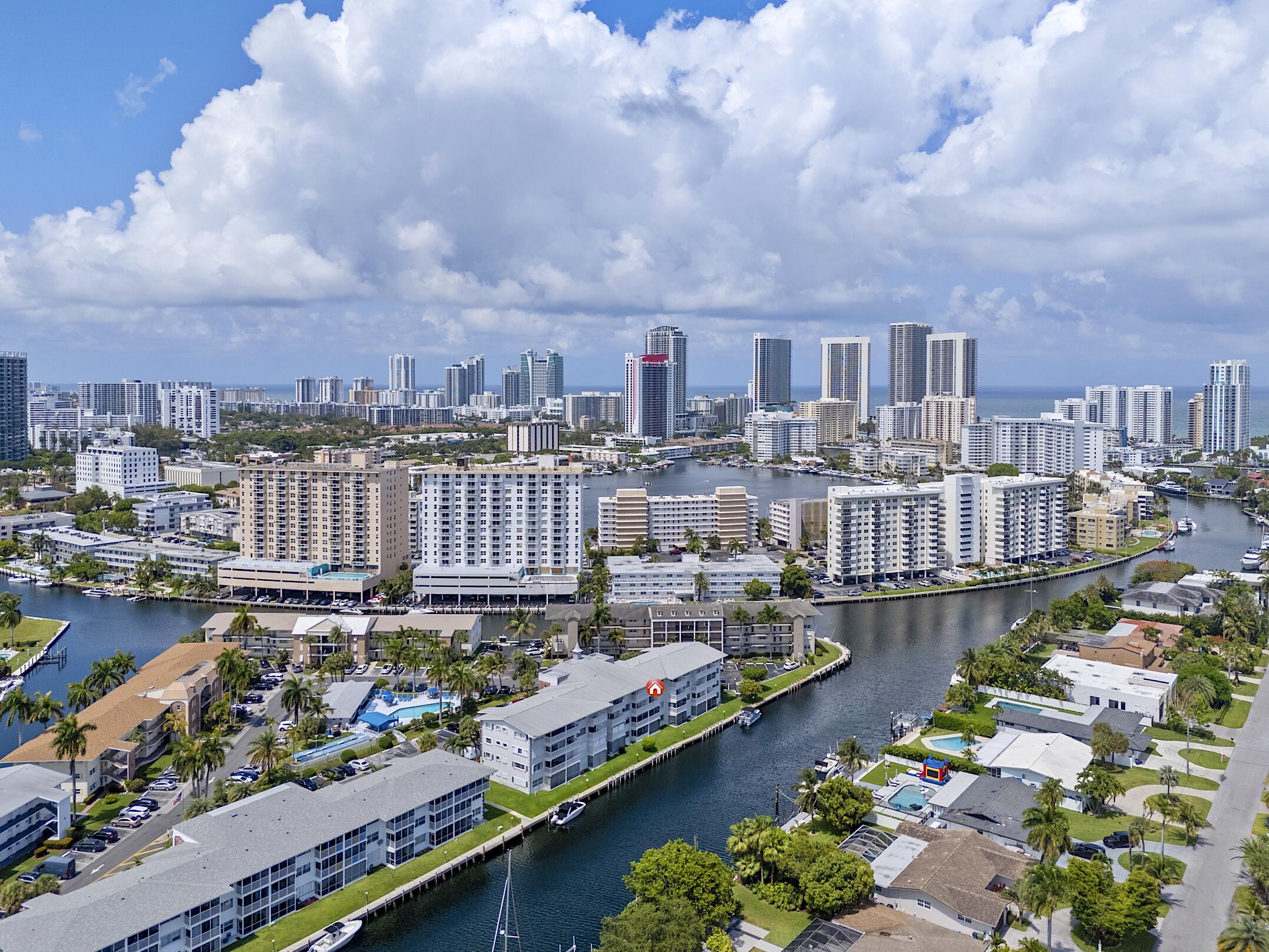 455 Paradise Isle #404