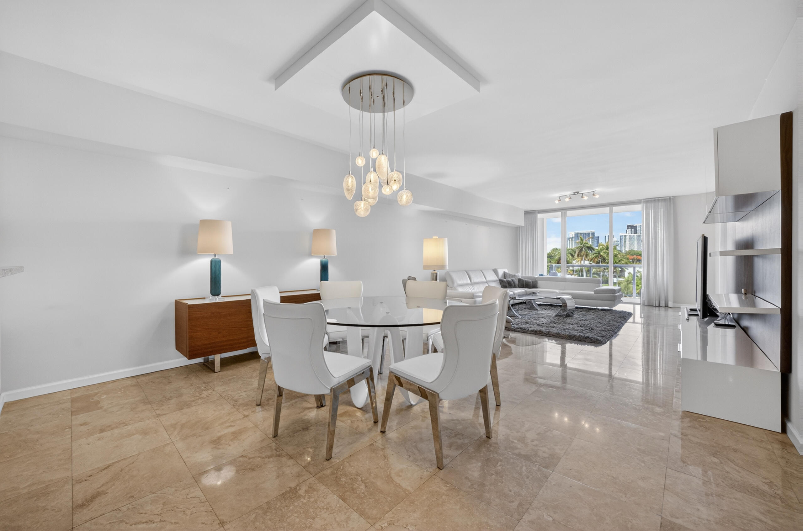45 Hendricks #403 Fort Lauderdale, FL 33301