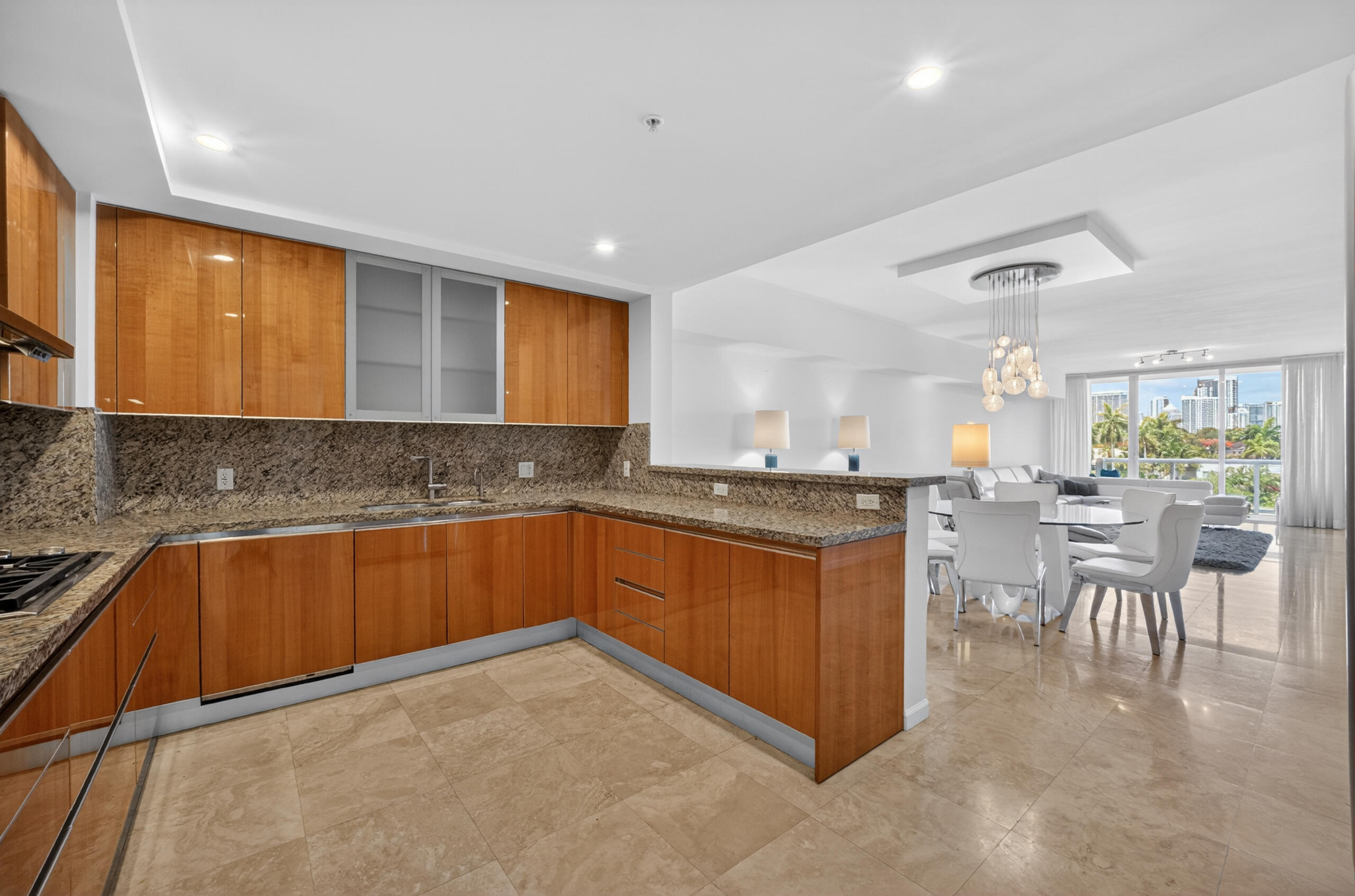 45 Hendricks #403 Fort Lauderdale, FL 33301