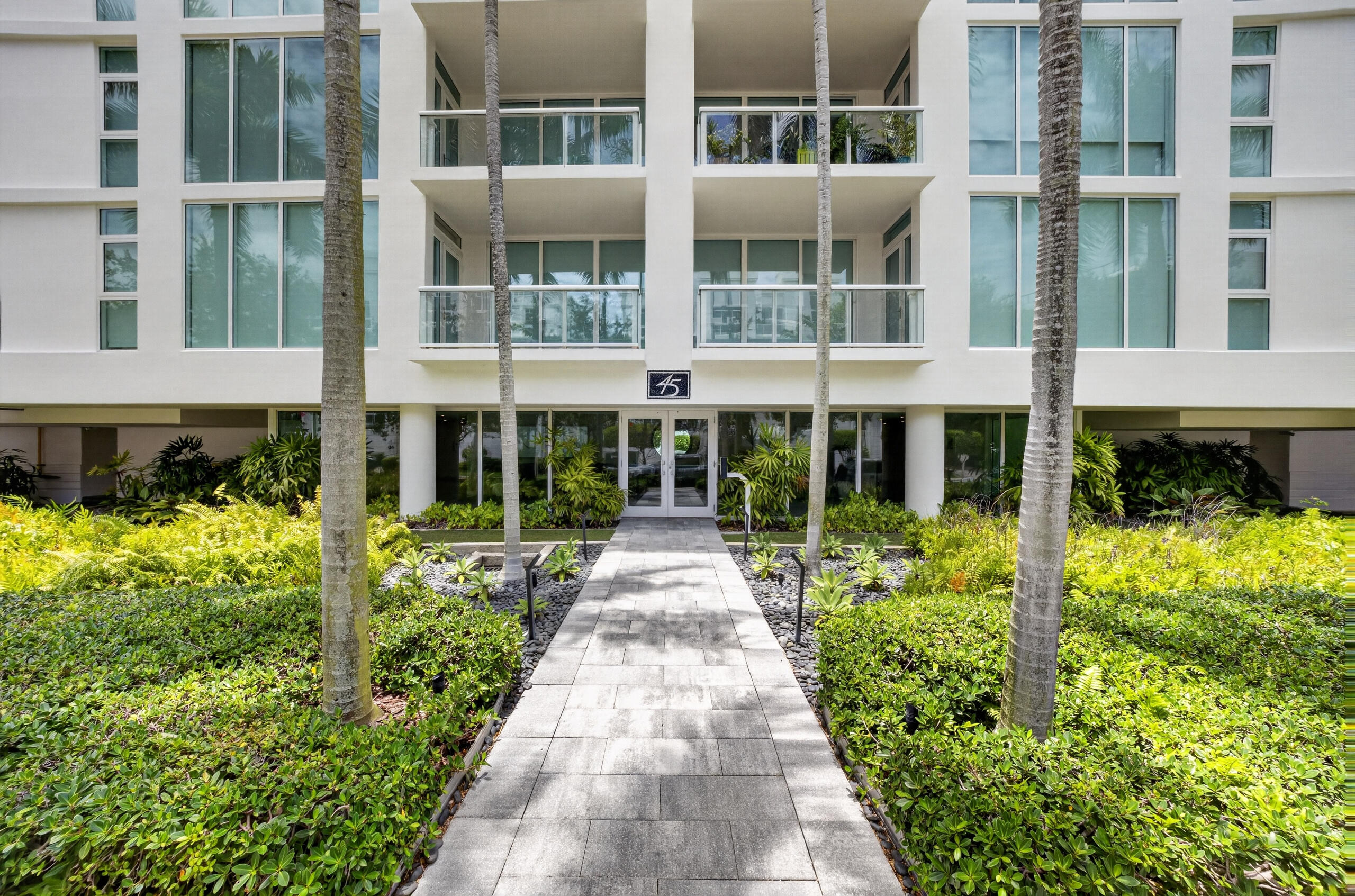 45 Hendricks #403 Fort Lauderdale, FL 33301