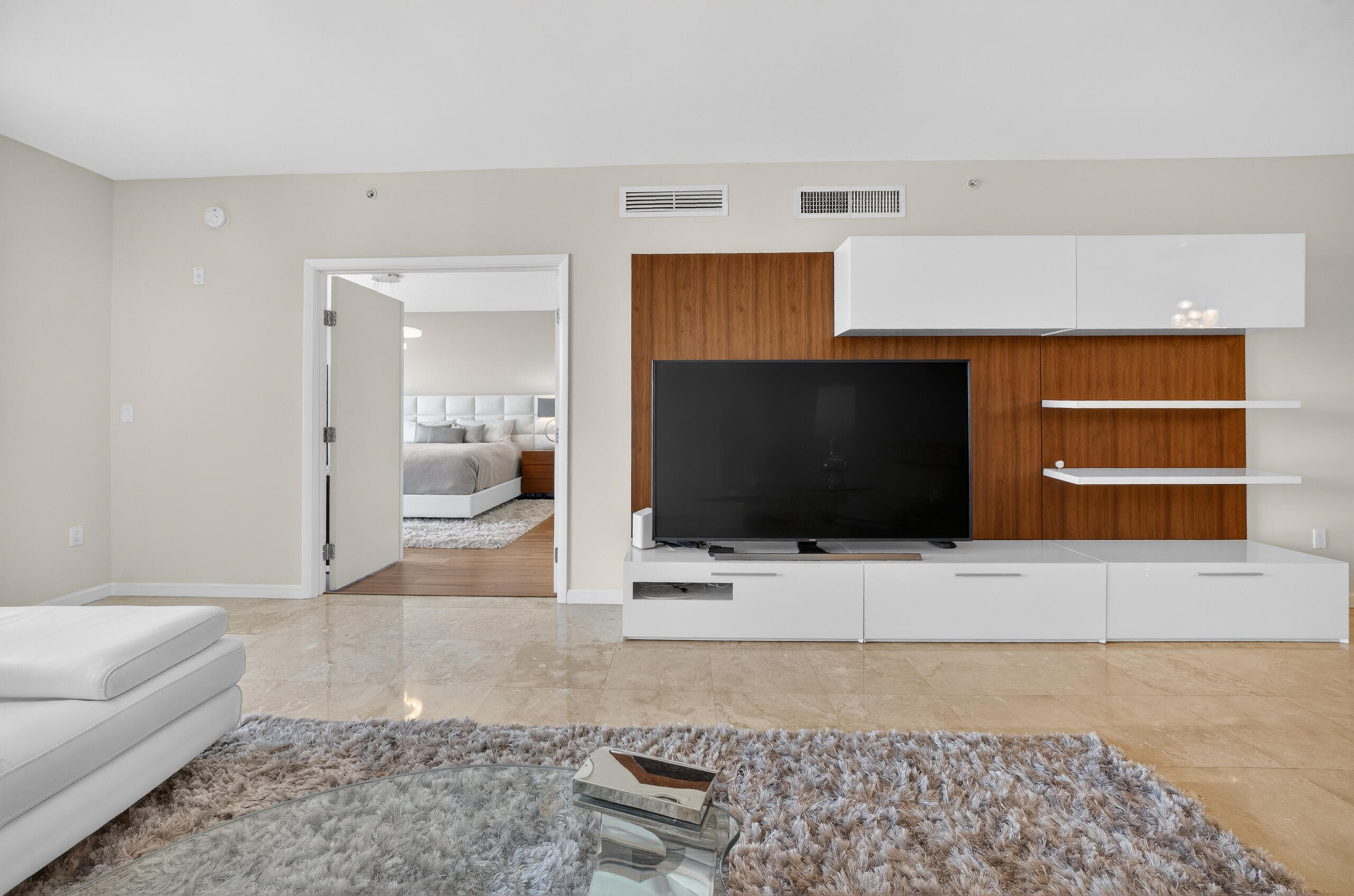 45 Hendricks #403 Fort Lauderdale, FL 33301