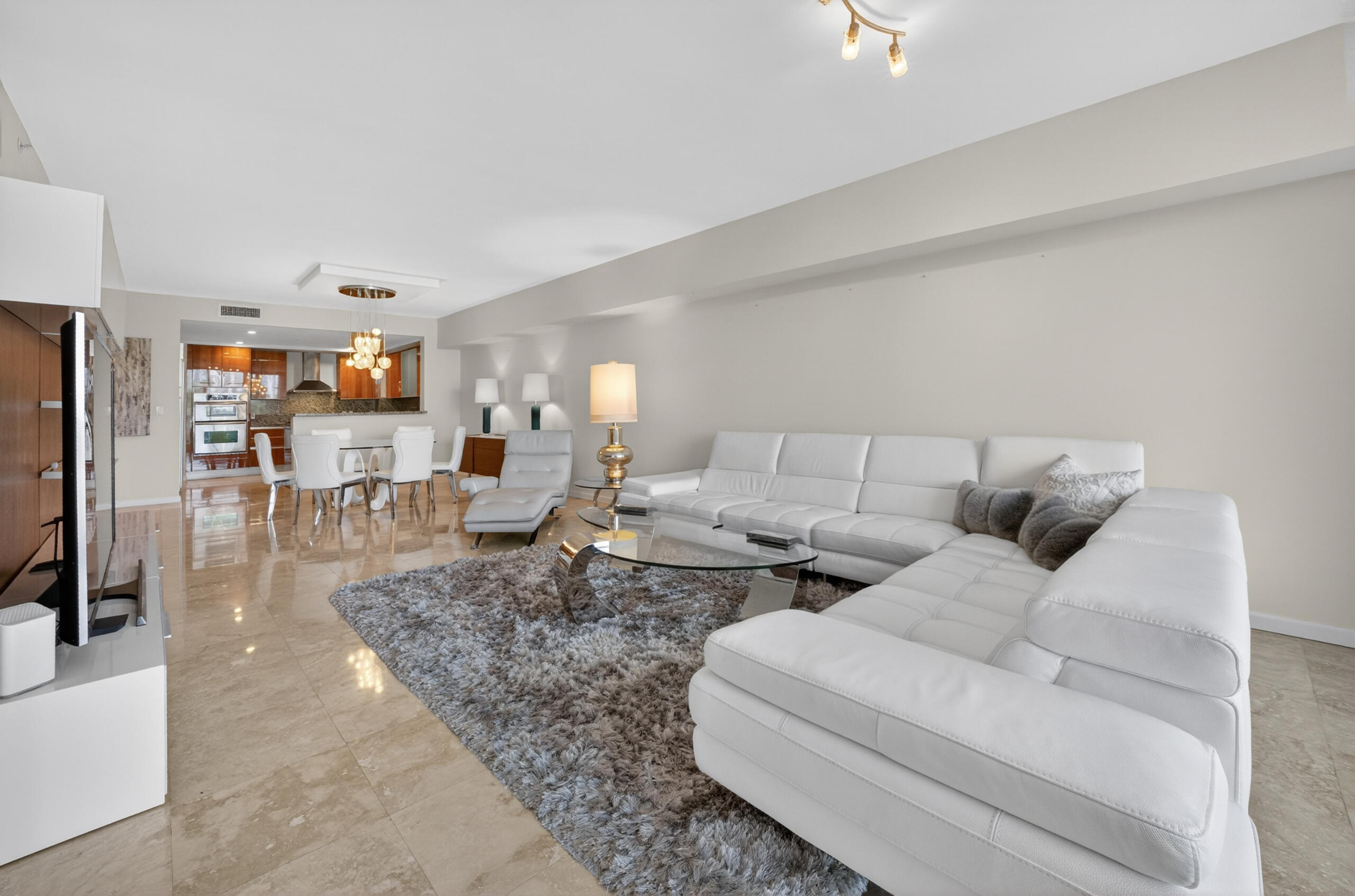 45 Hendricks #403 Fort Lauderdale, FL 33301