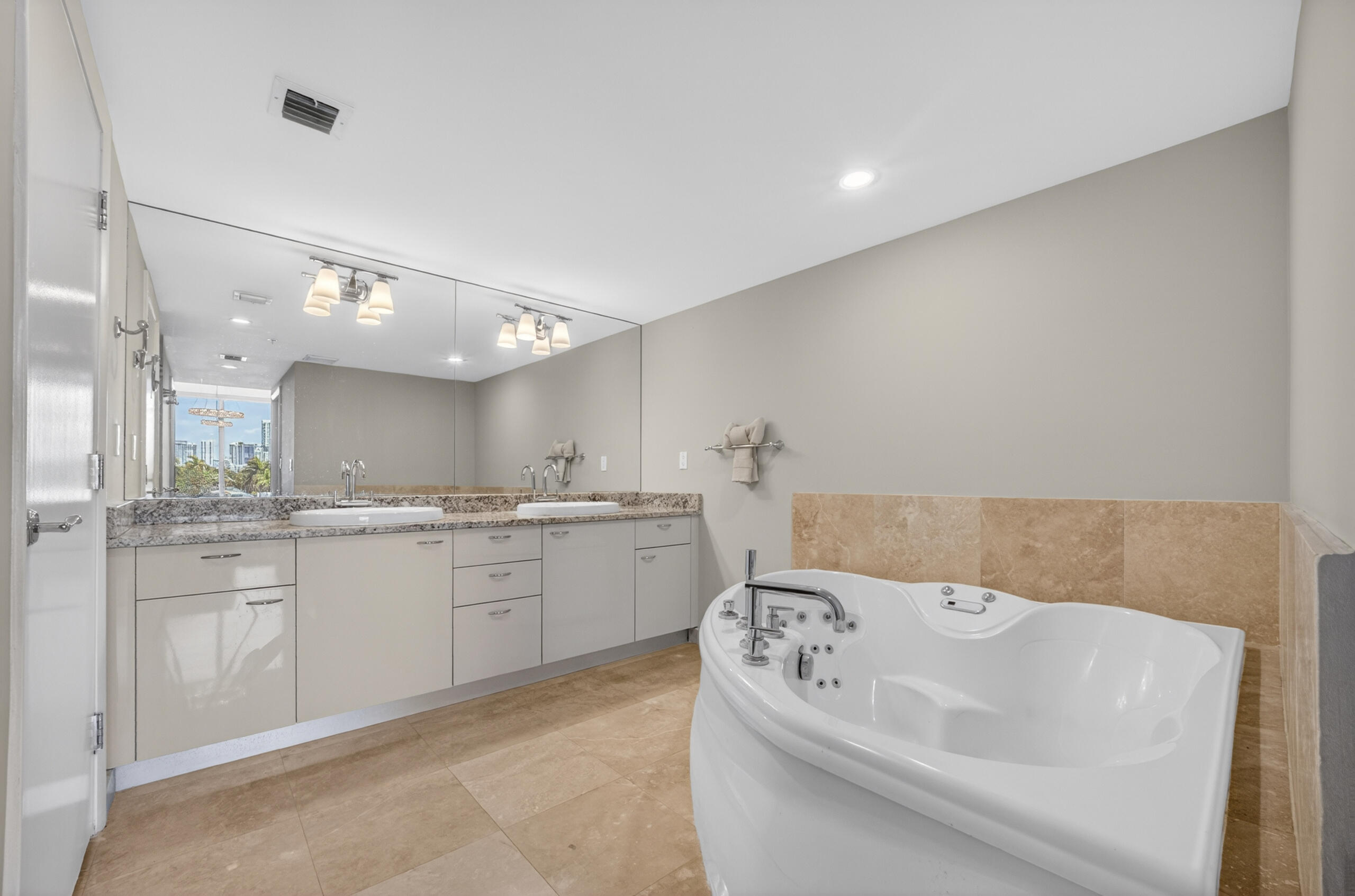 45 Hendricks #403 Fort Lauderdale, FL 33301