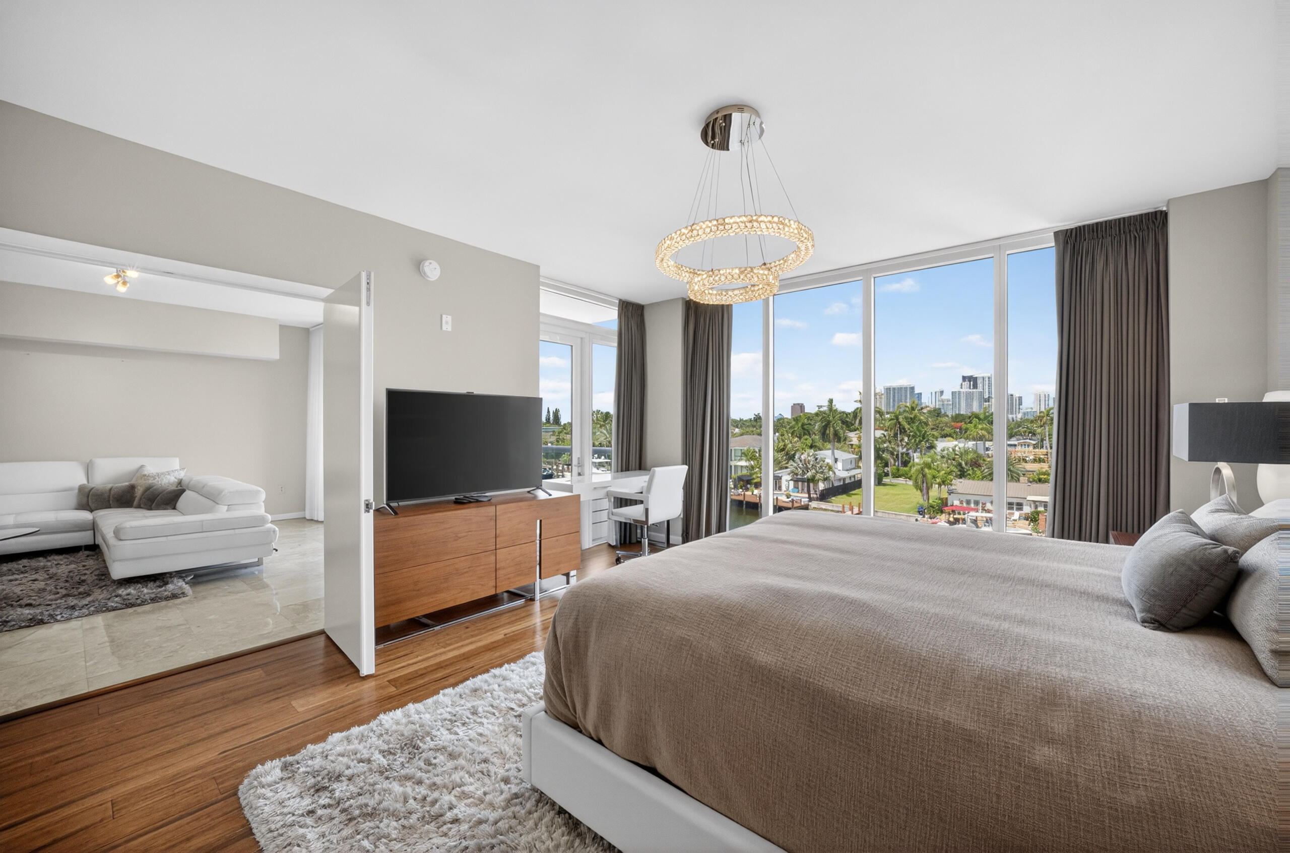 45 Hendricks #403 Fort Lauderdale, FL 33301