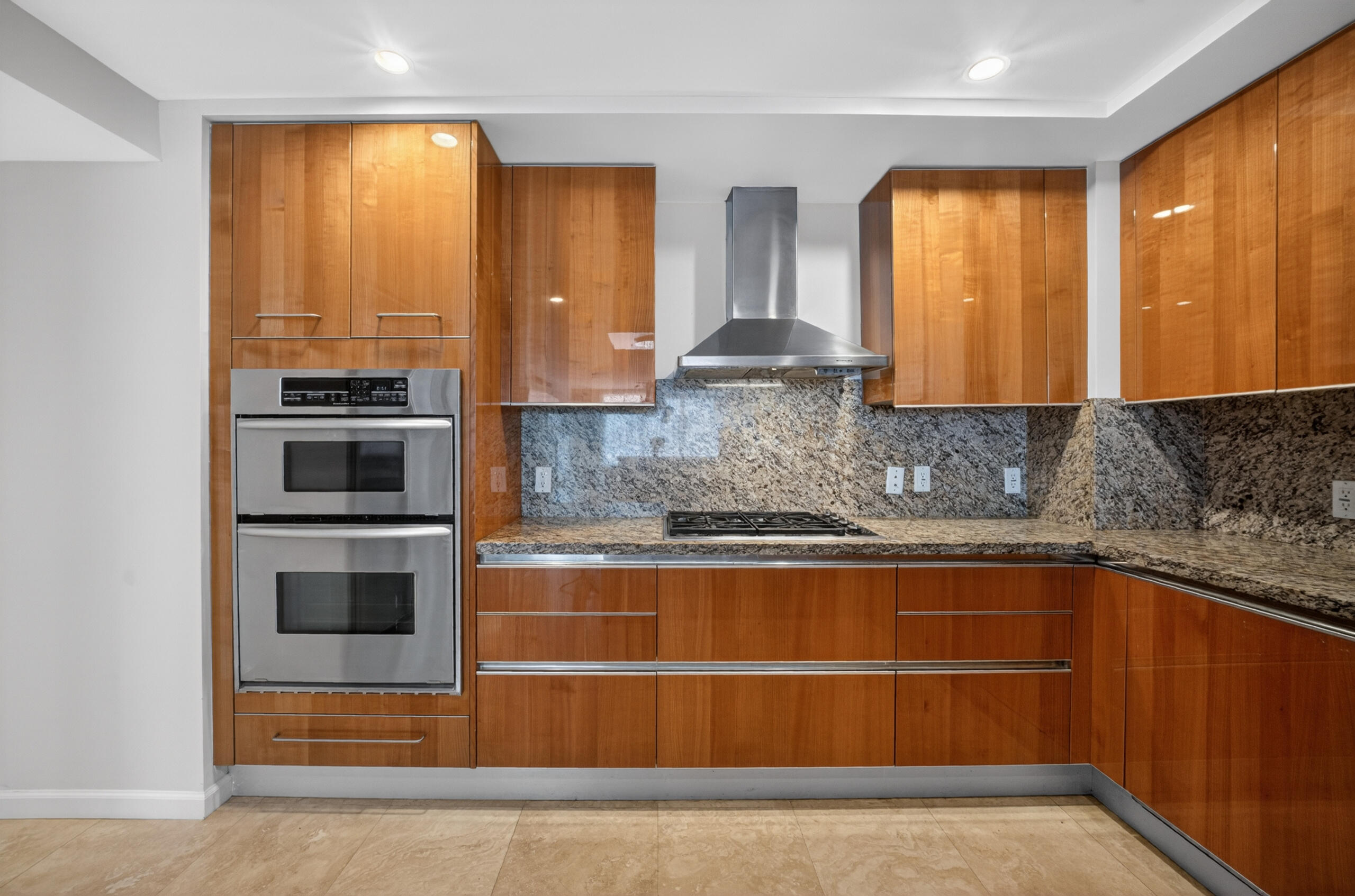 45 Hendricks #403 Fort Lauderdale, FL 33301