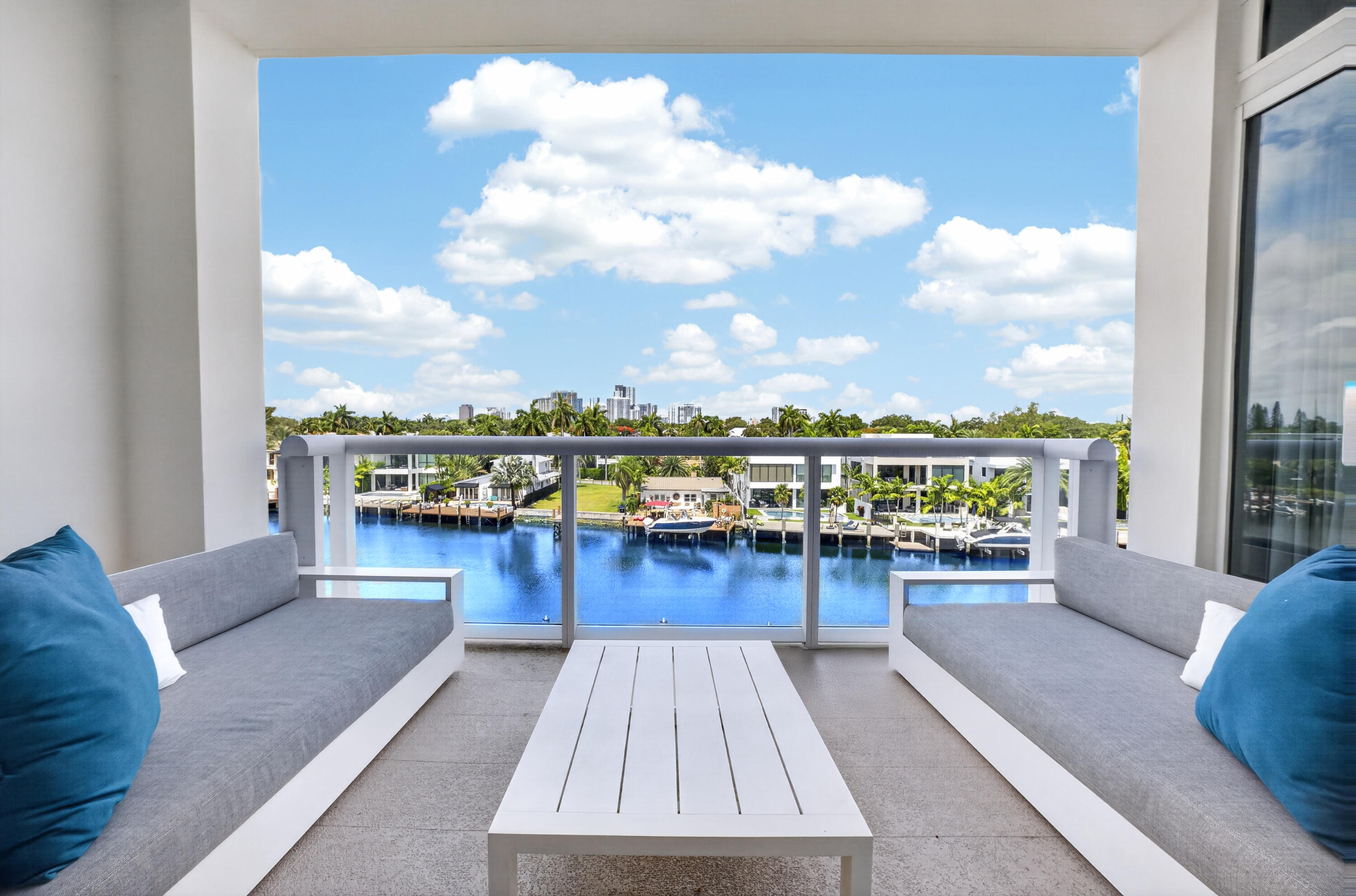 45 Hendricks #403 Fort Lauderdale, FL 33301