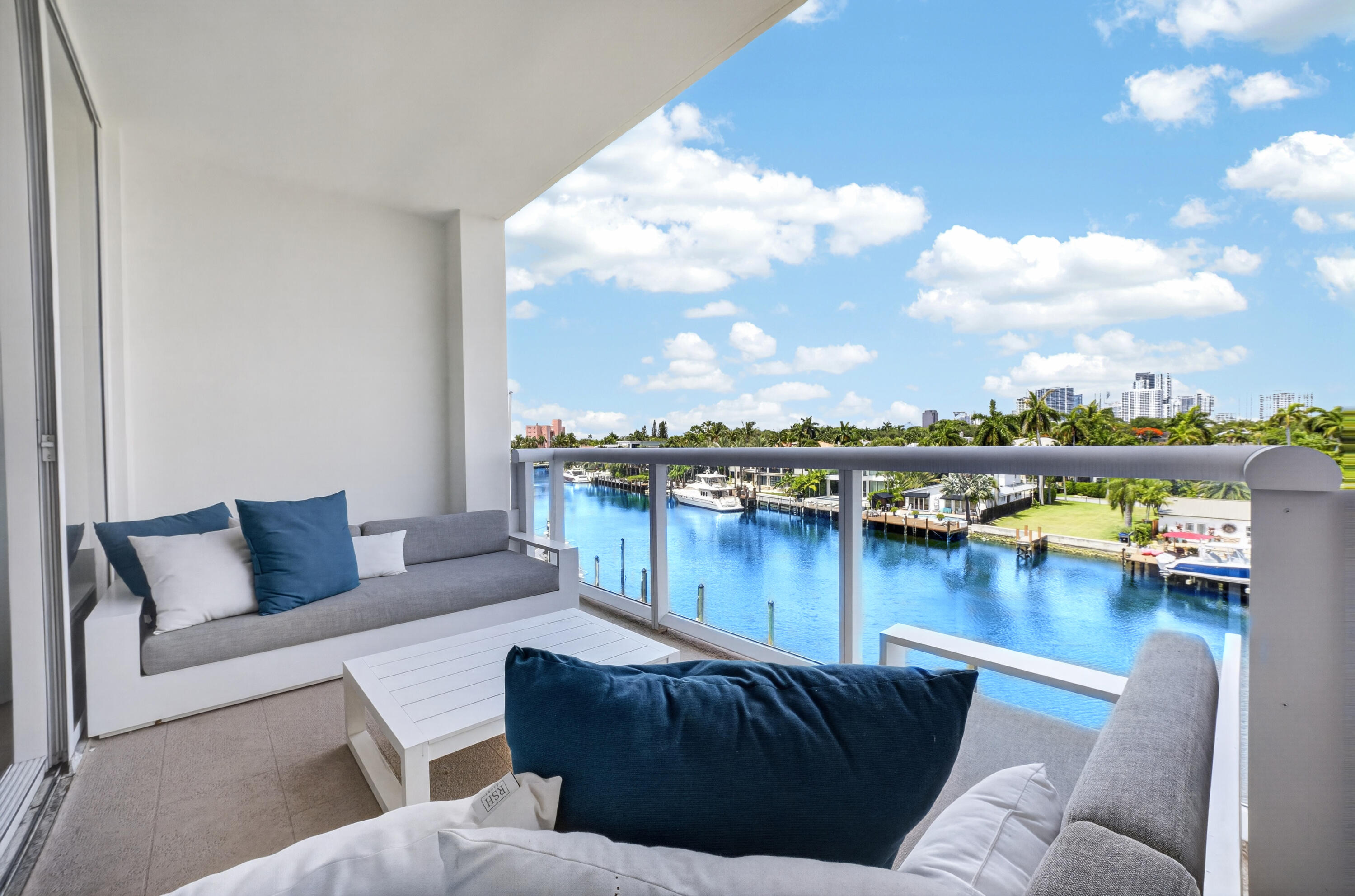 45 Hendricks #403 Fort Lauderdale, FL 33301