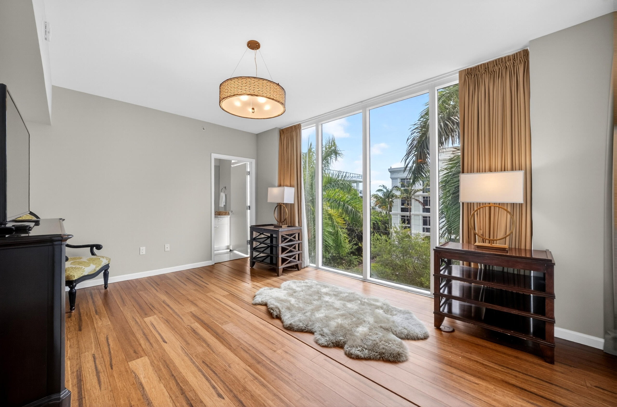 45 Hendricks #403 Fort Lauderdale, FL 33301