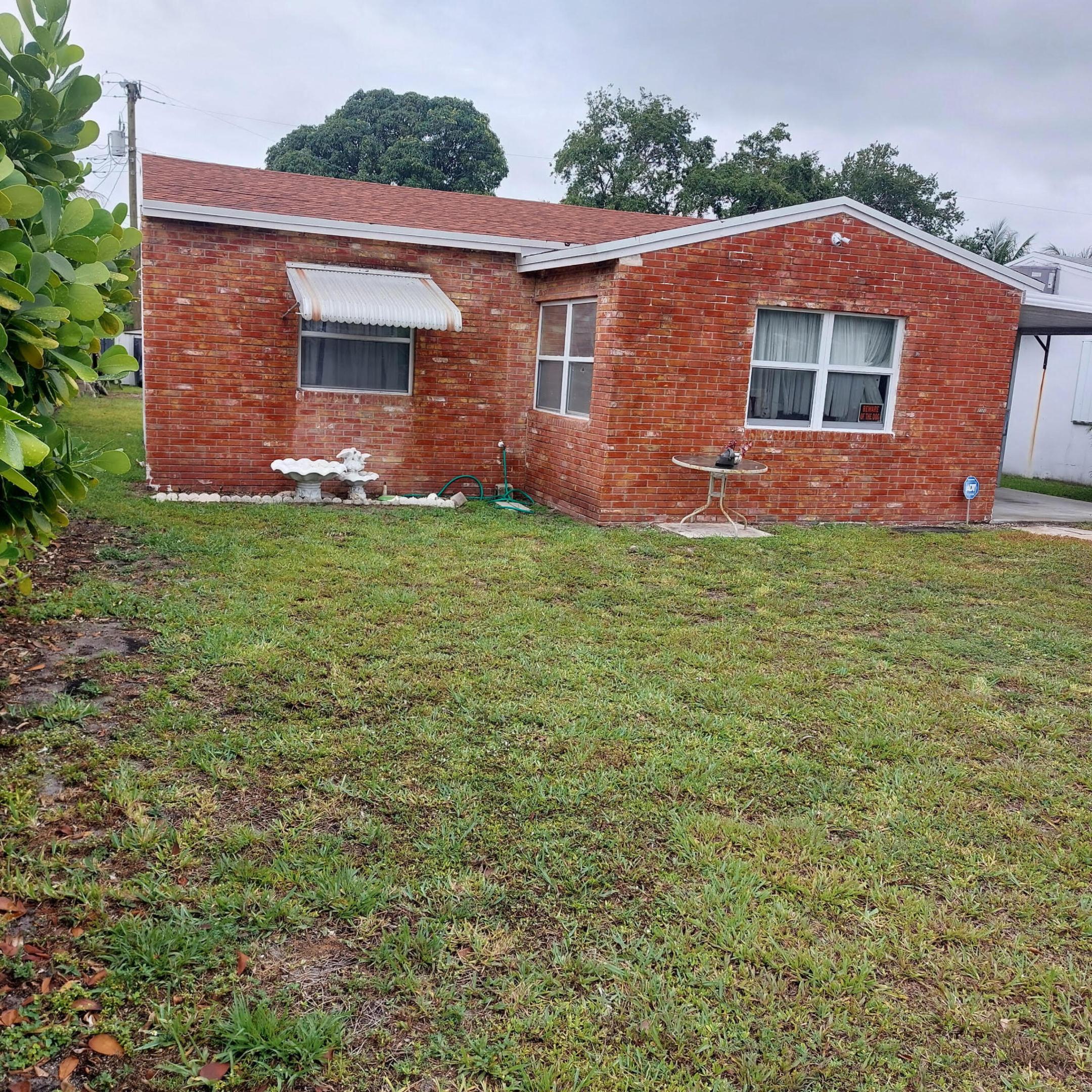 2518 Sherman