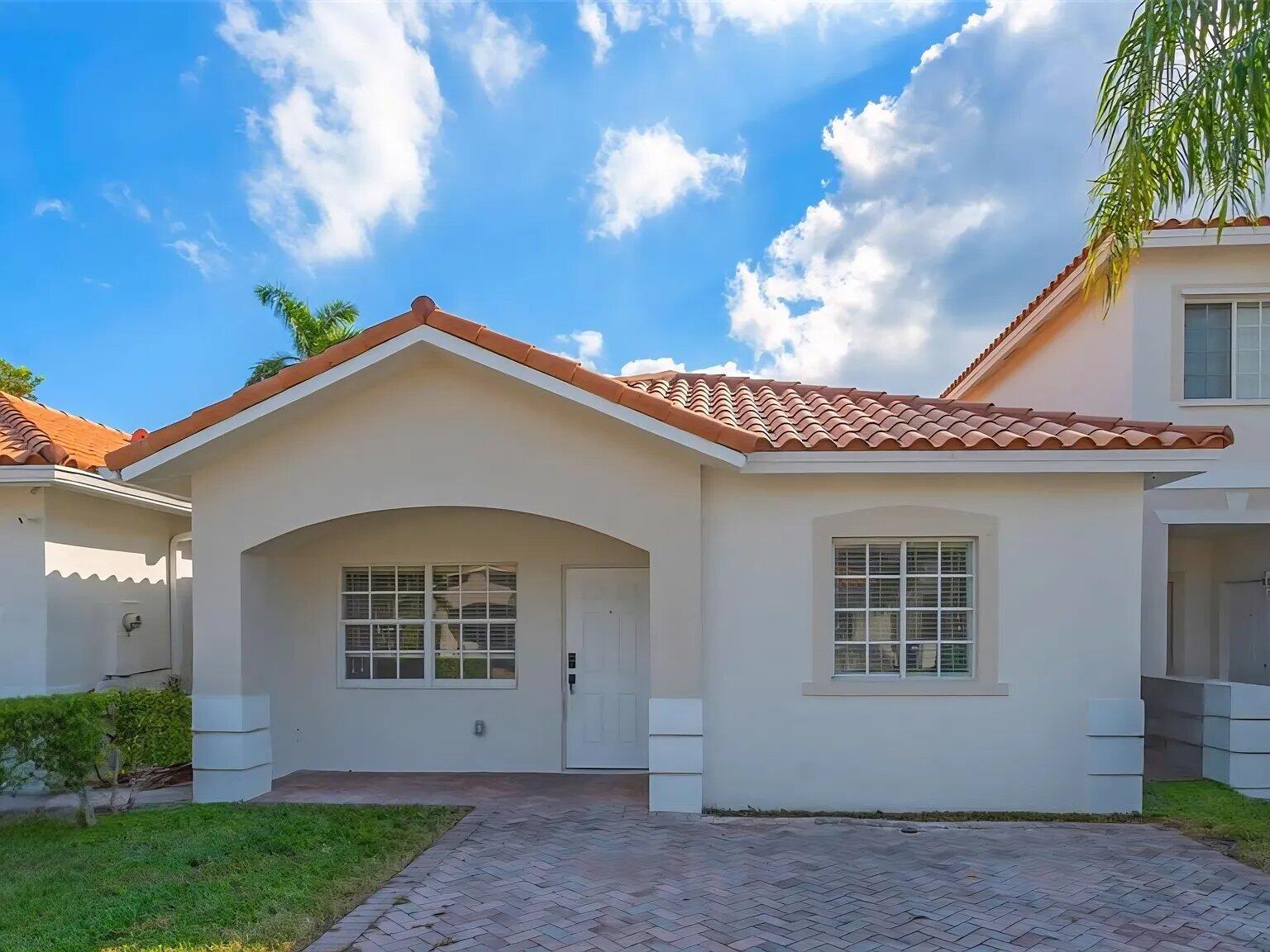 10906 SW 181st #10906