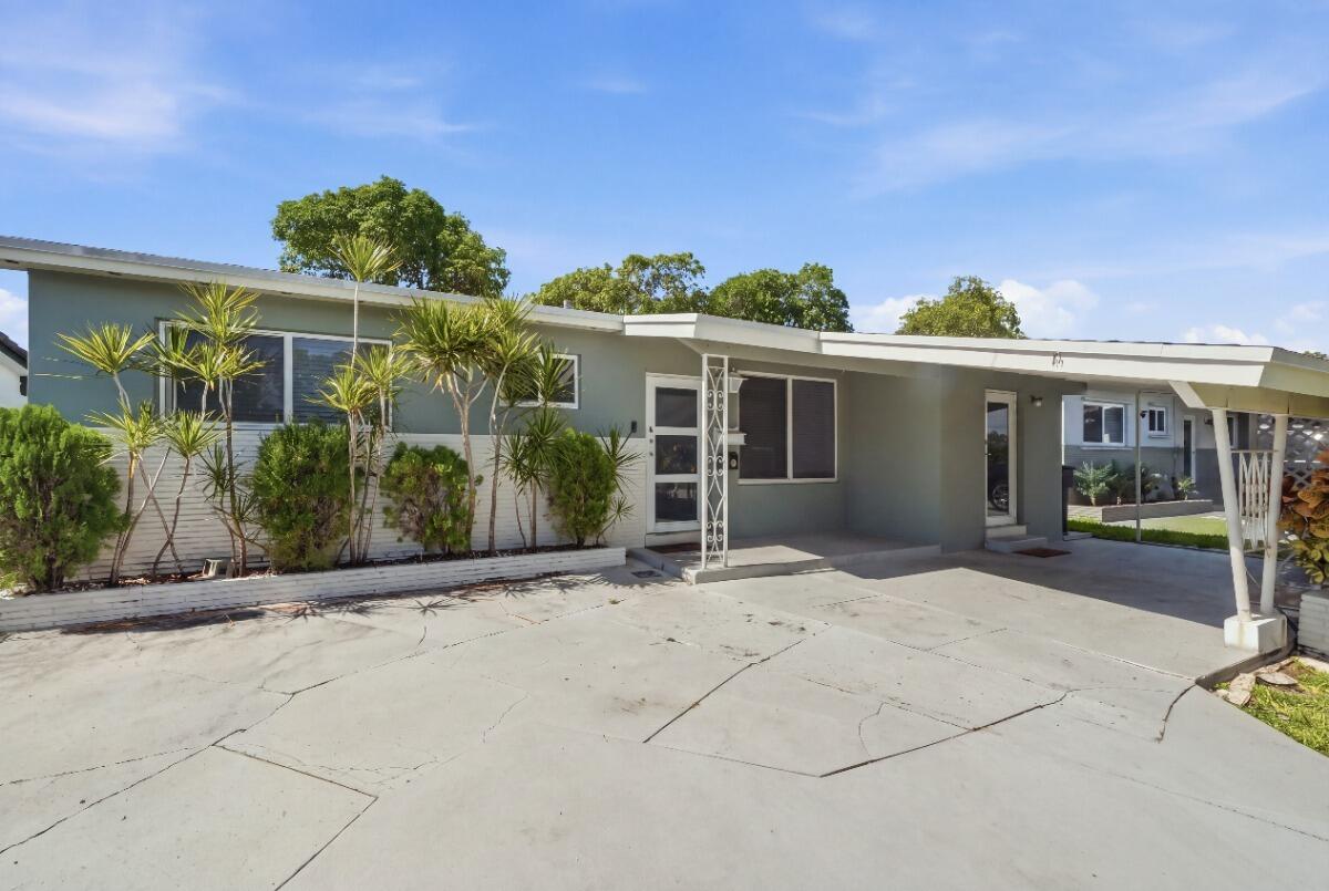 309 SW 7th