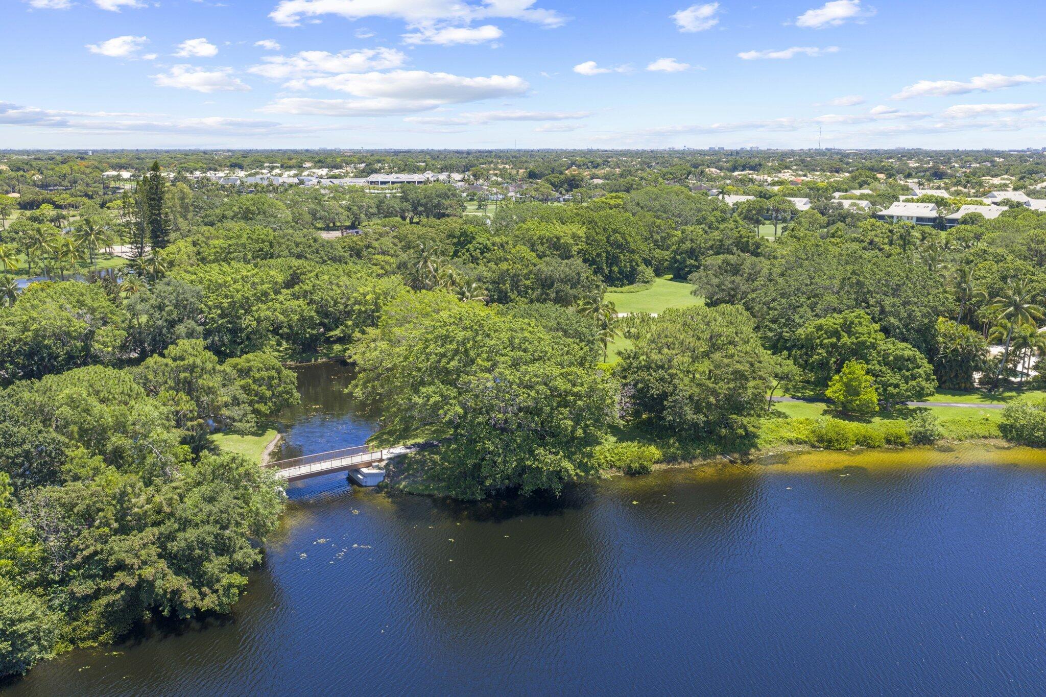 6001 Le Lac Rd Boca Raton, FL 33496