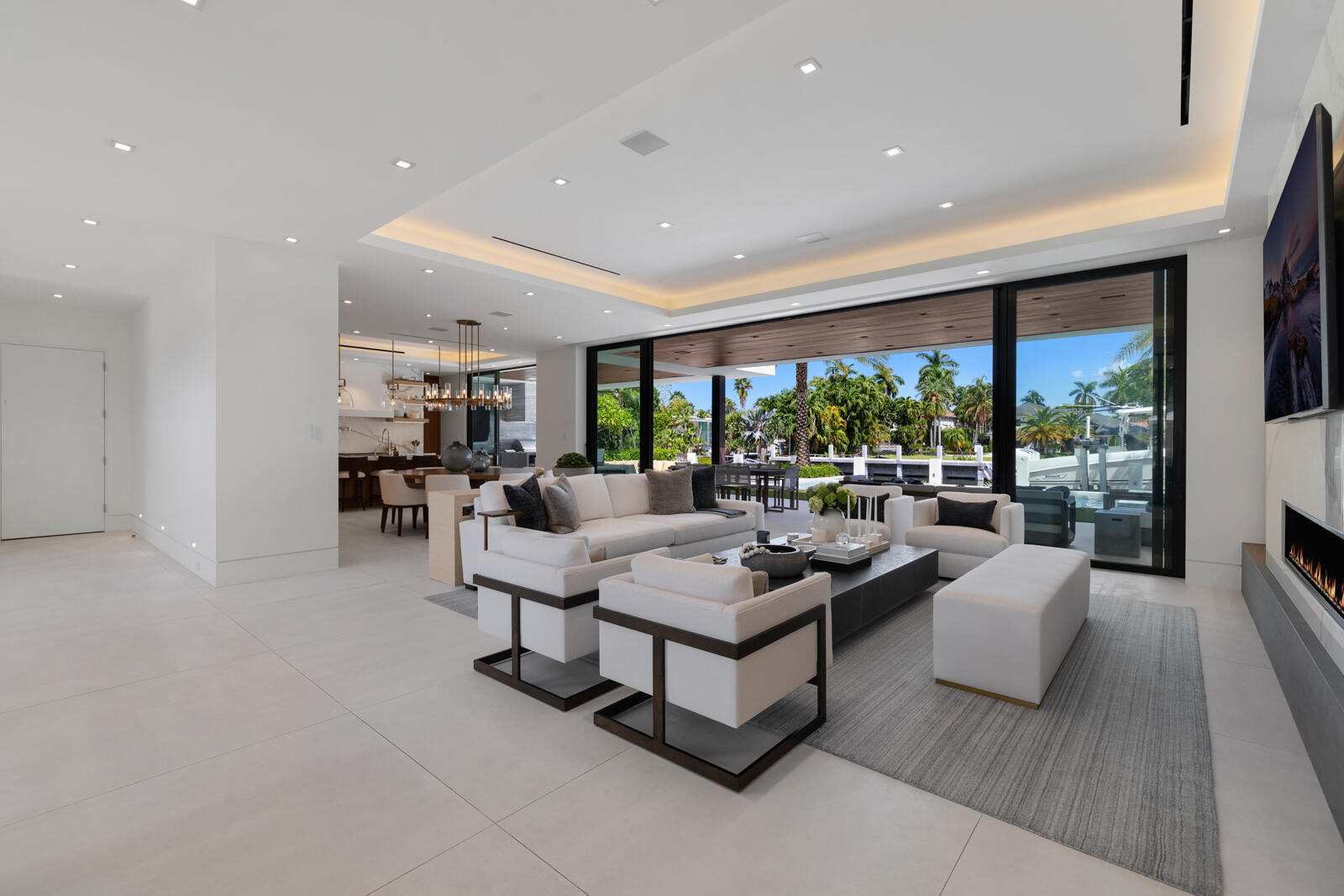 2423 Castilla Isle Fort Lauderdale, FL 33301
