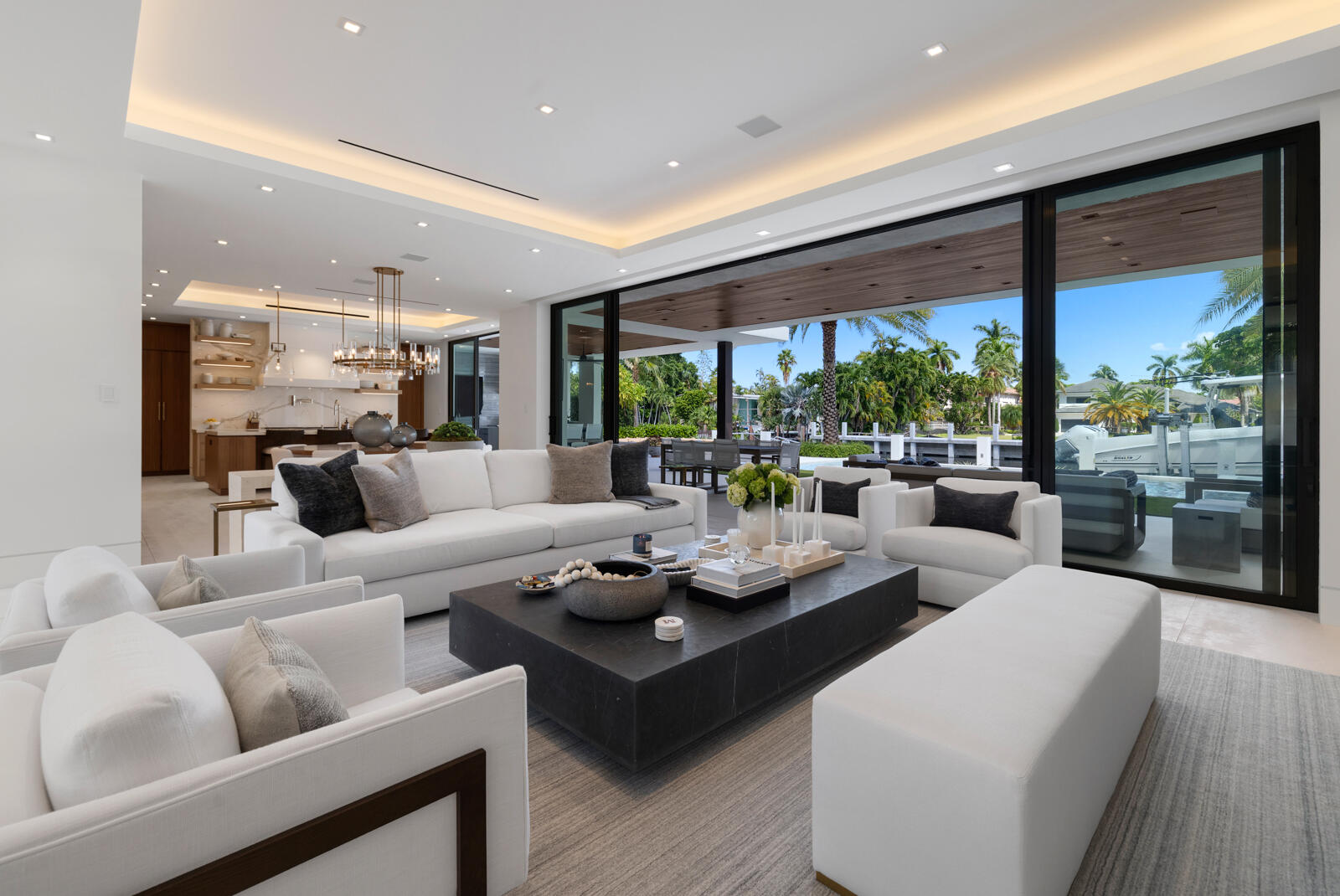 2423 Castilla Isle Fort Lauderdale, FL 33301