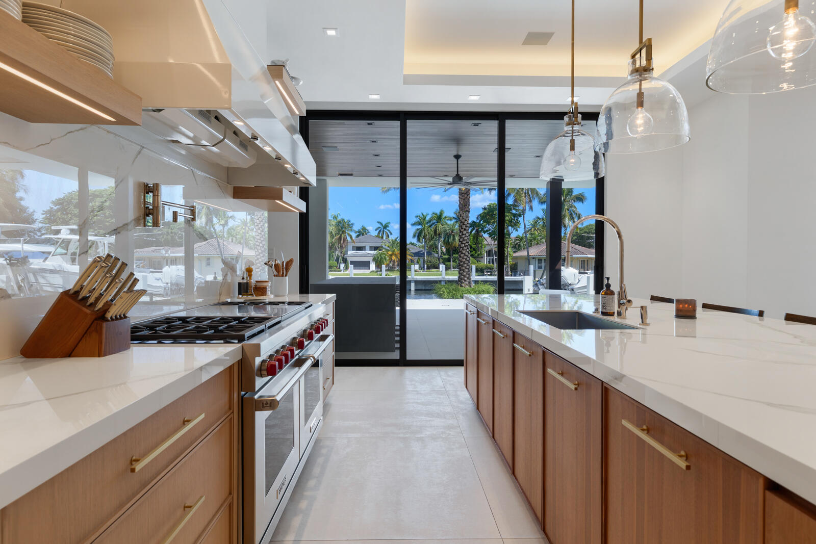 2423 Castilla Isle Fort Lauderdale, FL 33301