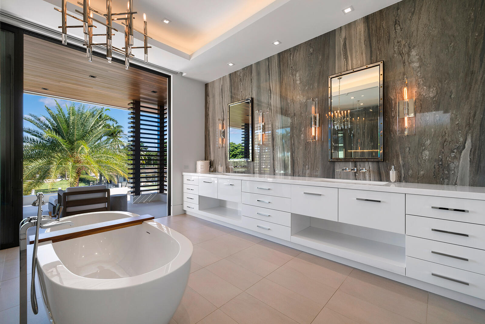 2423 Castilla Isle Fort Lauderdale, FL 33301