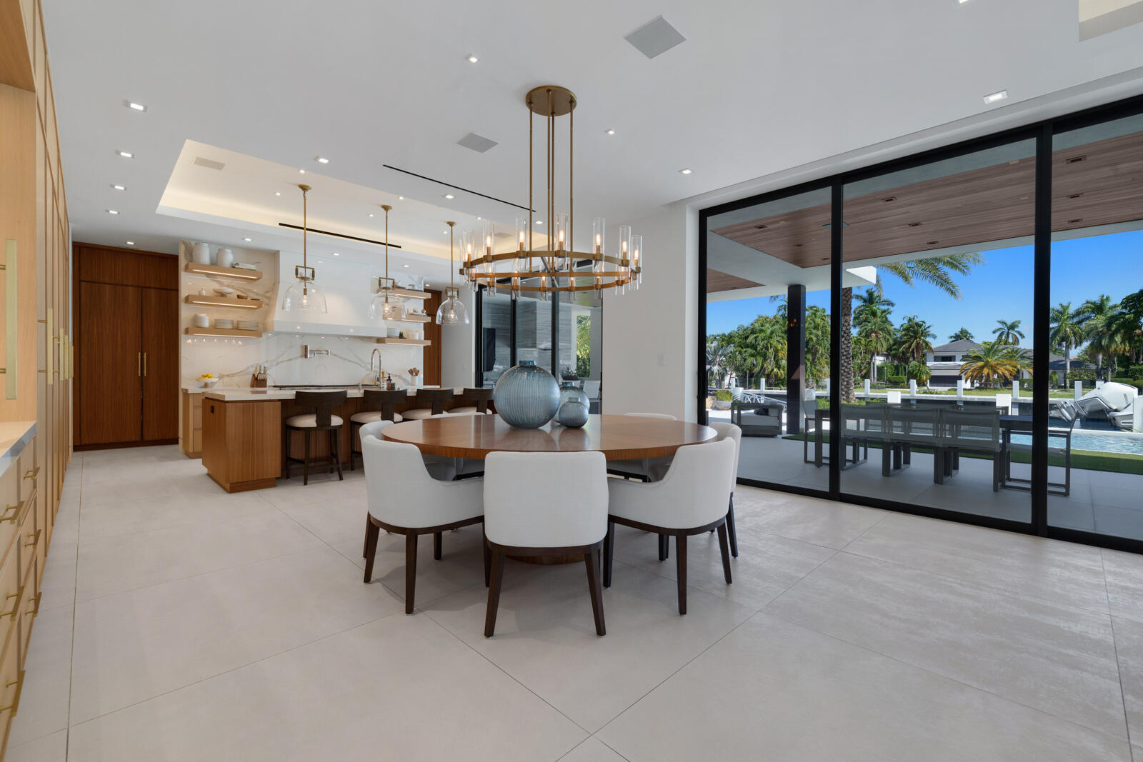 2423 Castilla Isle Fort Lauderdale, FL 33301
