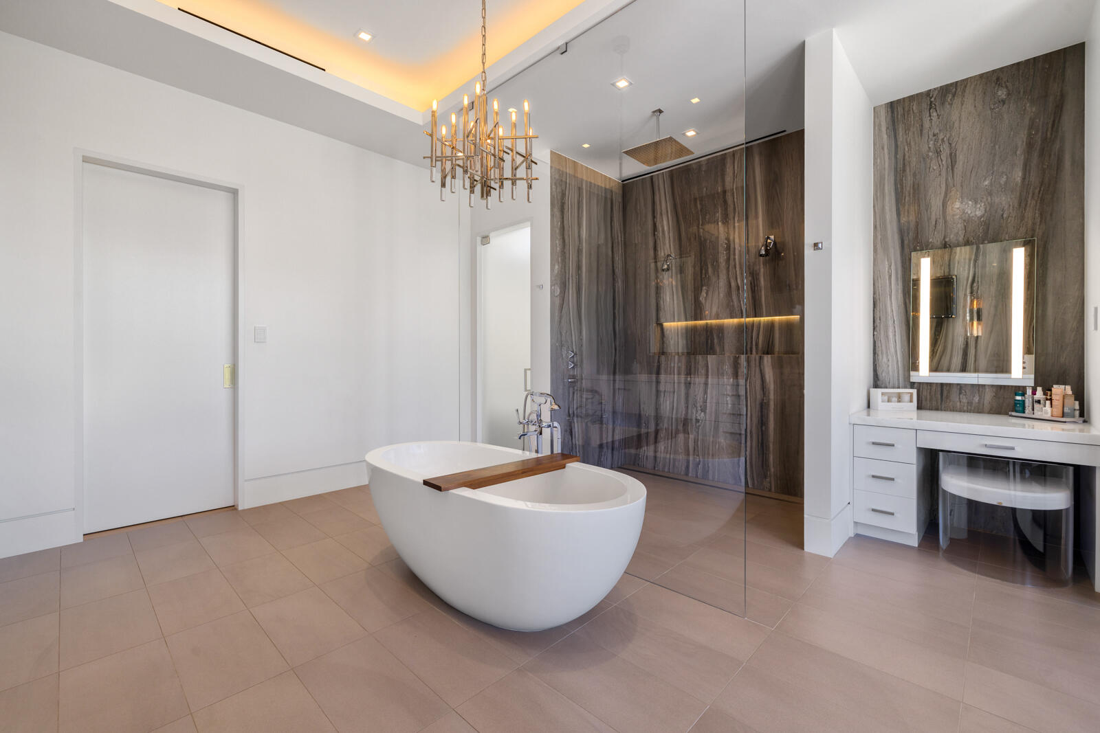 2423 Castilla Isle Fort Lauderdale, FL 33301