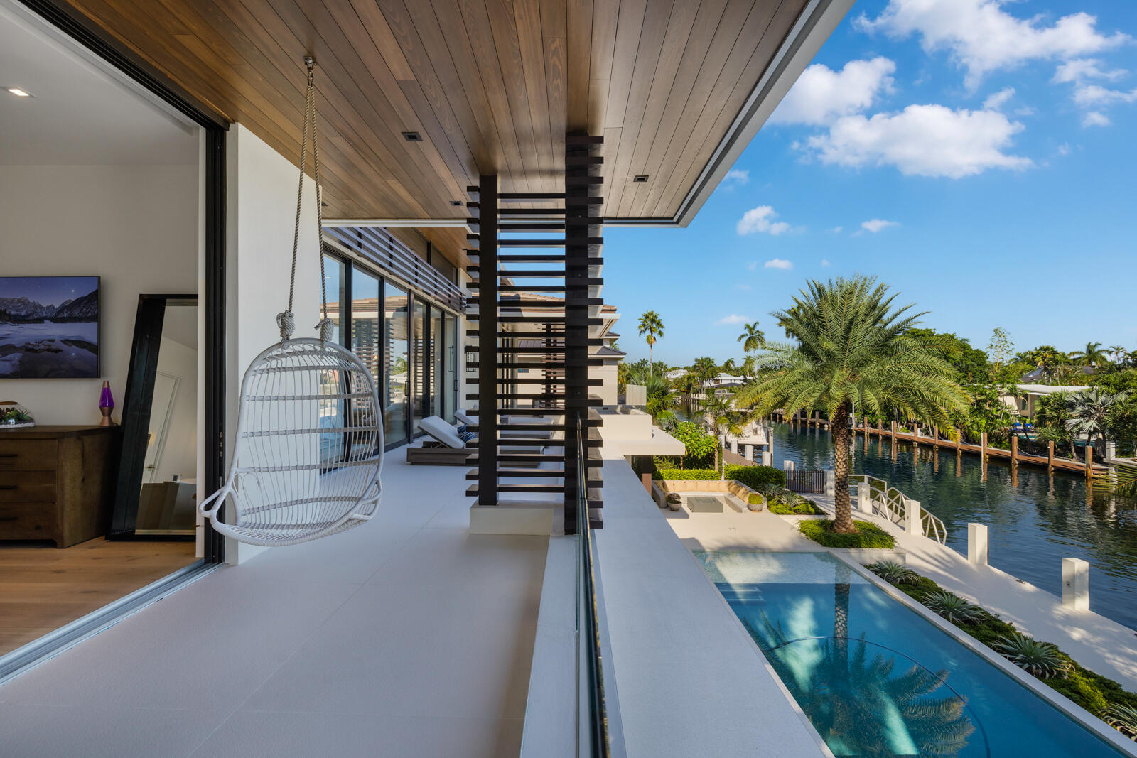 2423 Castilla Isle Fort Lauderdale, FL 33301