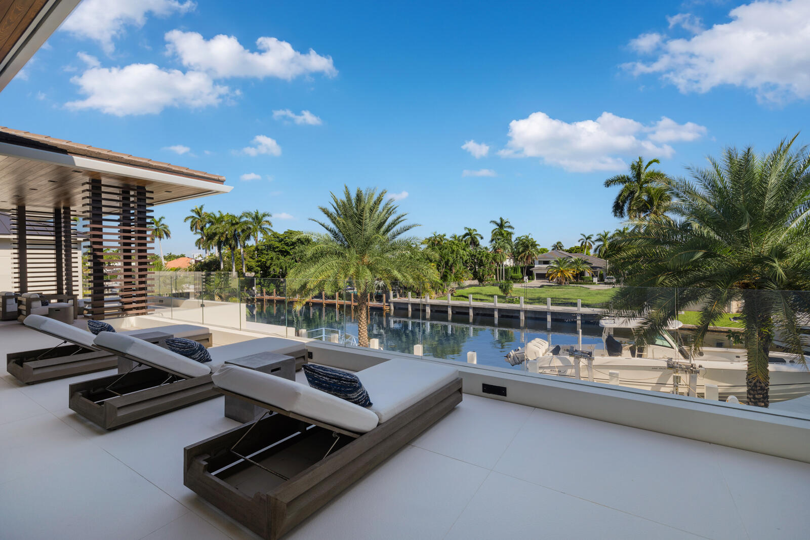 2423 Castilla Isle Fort Lauderdale, FL 33301