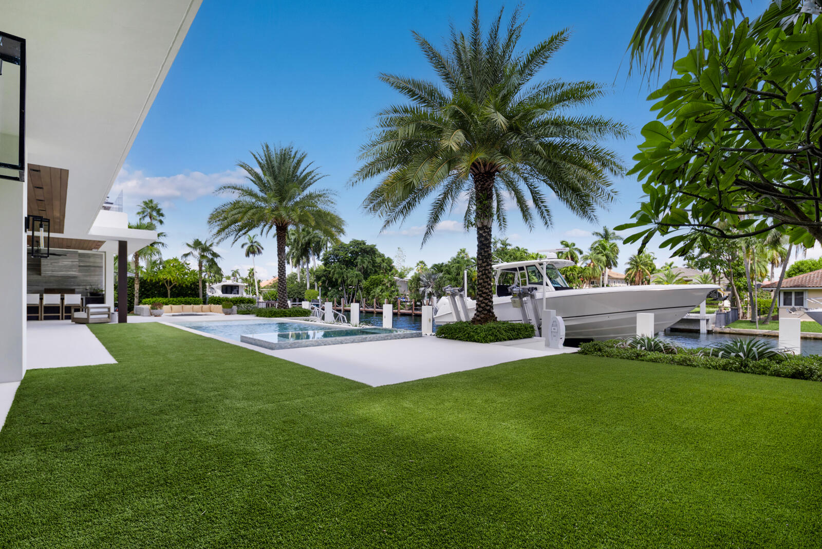 2423 Castilla Isle Fort Lauderdale, FL 33301