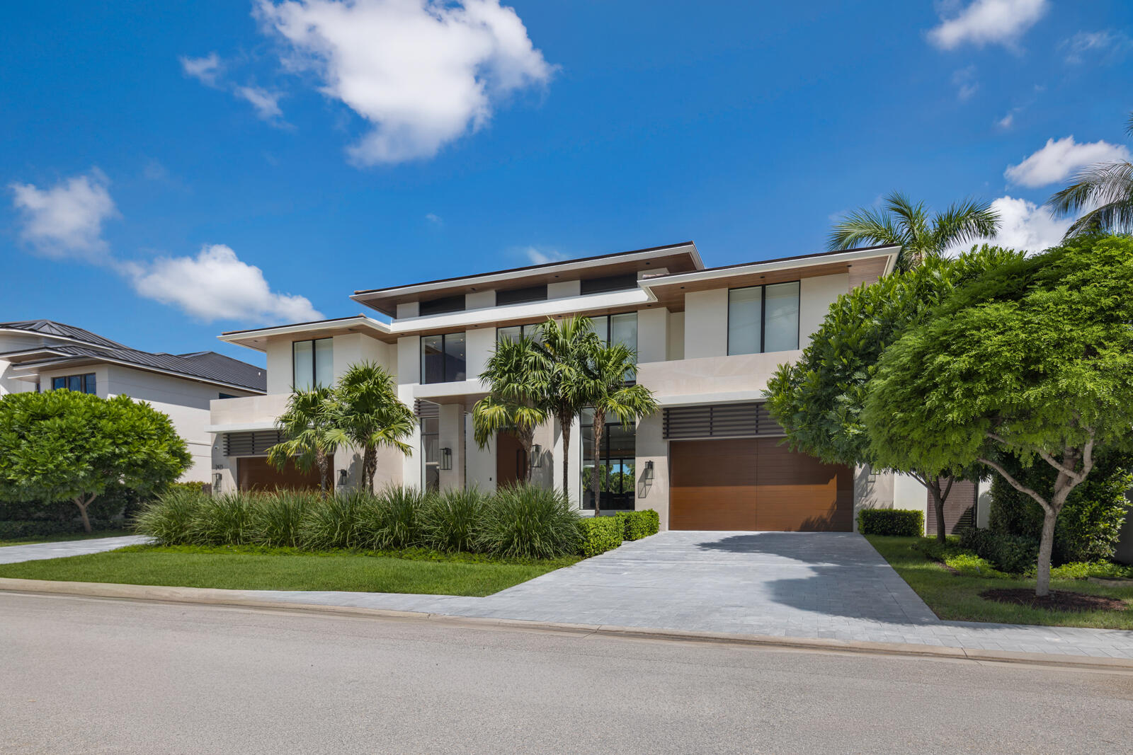 2423 Castilla Isle Fort Lauderdale, FL 33301