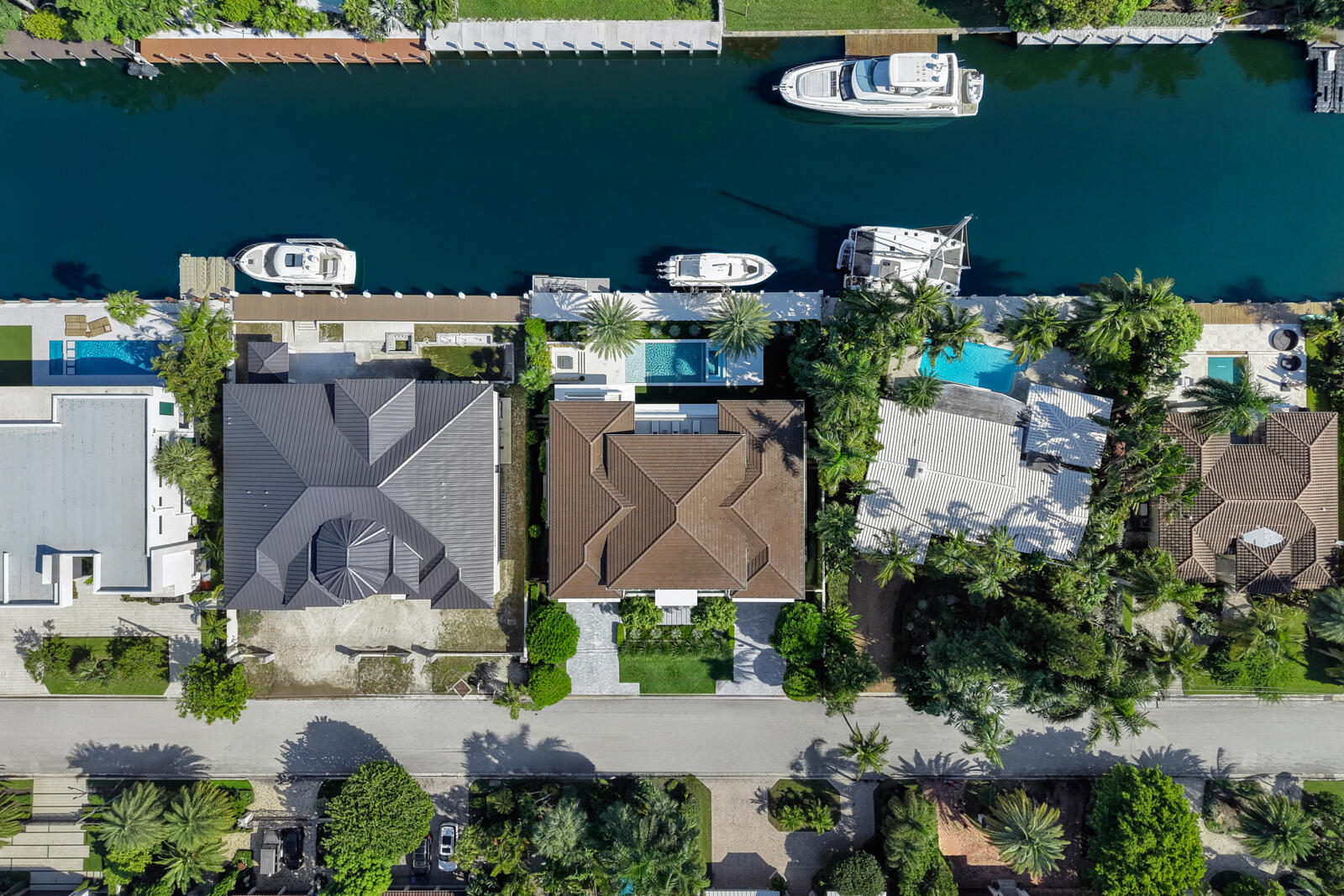 2423 Castilla Isle Fort Lauderdale, FL 33301