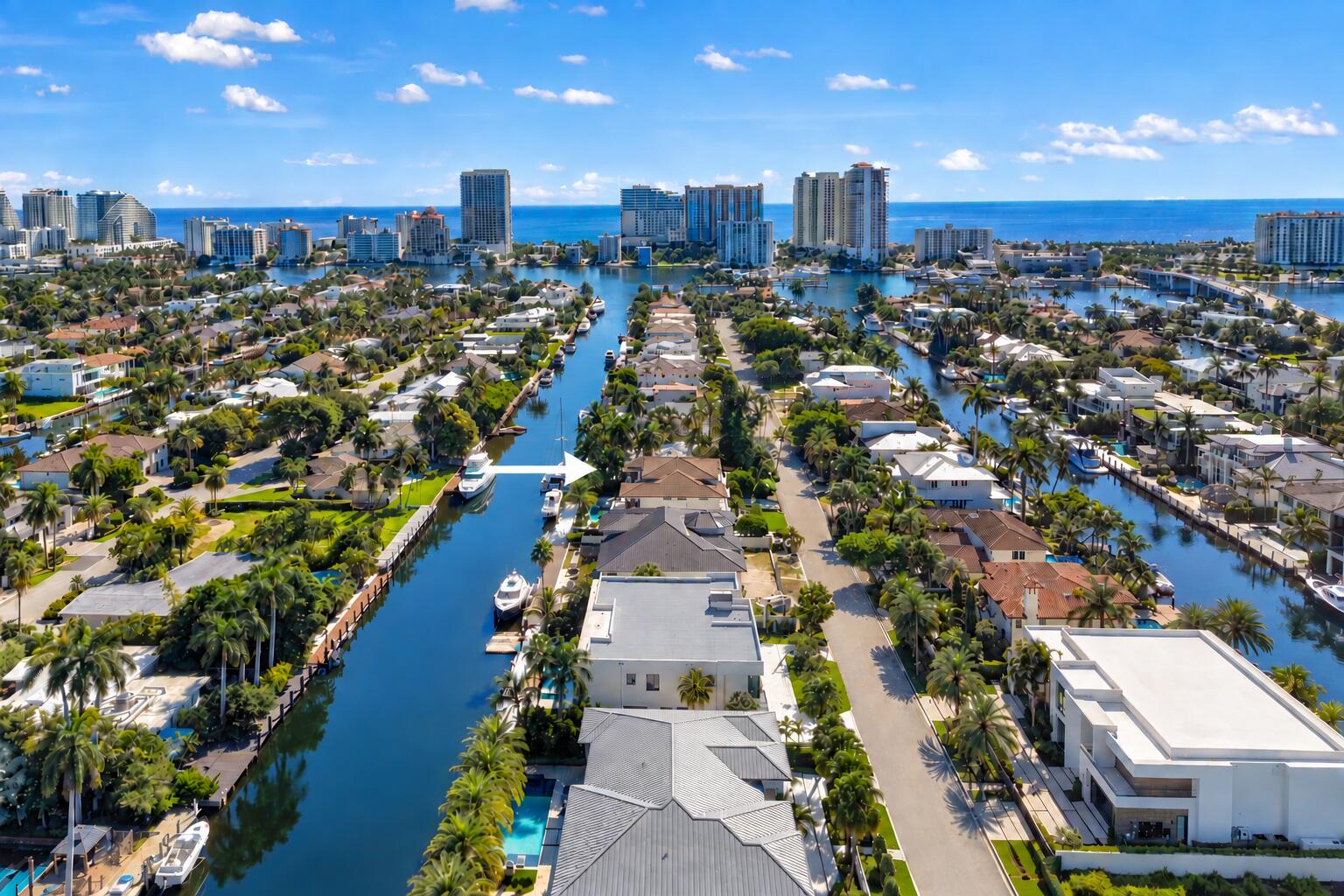 2423 Castilla Isle Fort Lauderdale, FL 33301