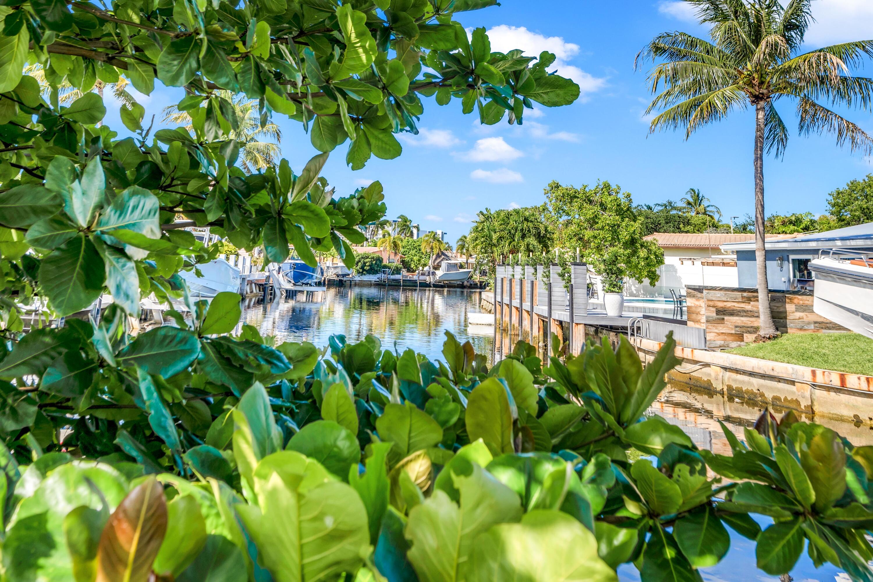 1120 SE 9th Ave Pompano Beach, FL 33060