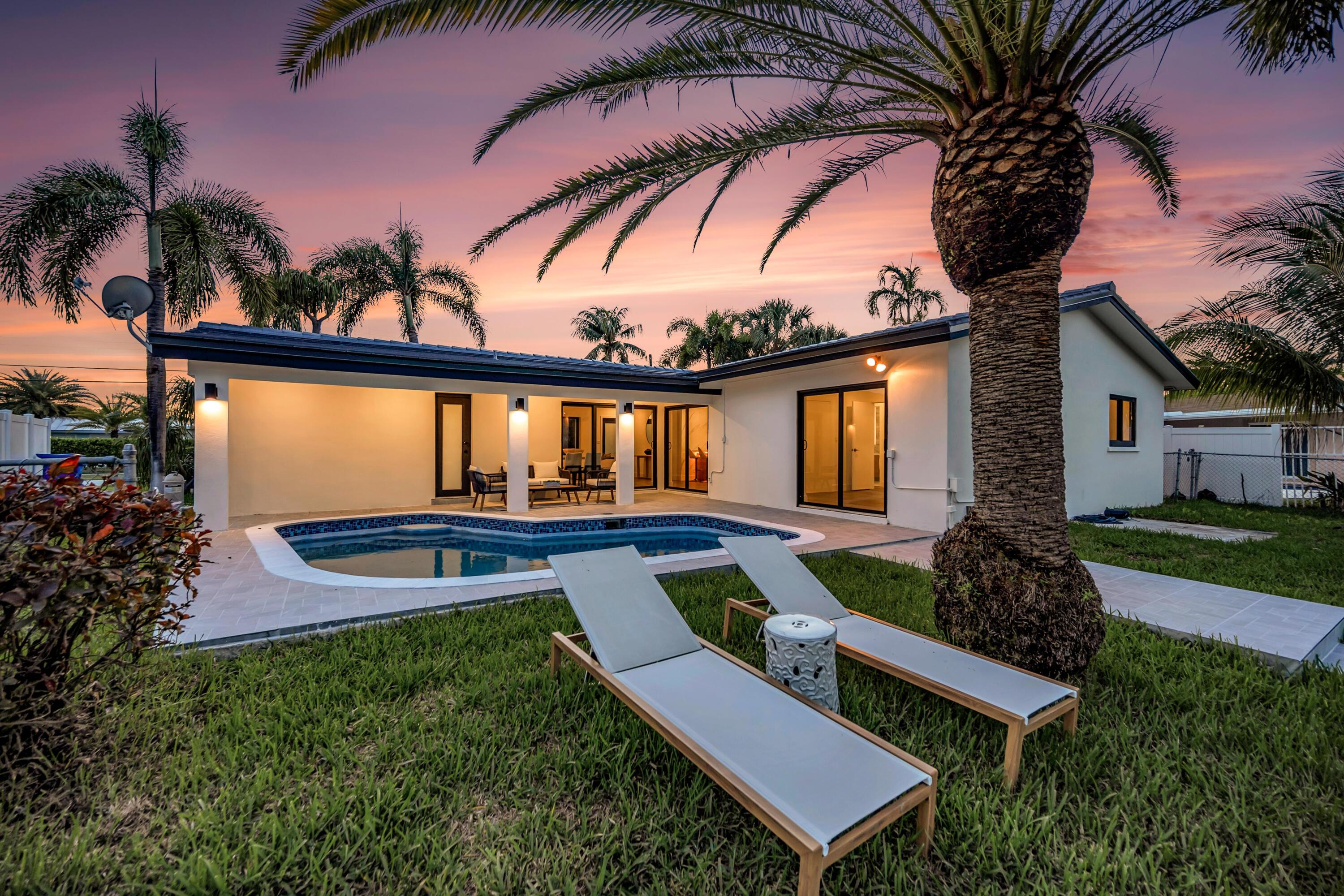 1120 SE 9th Ave Pompano Beach, FL 33060