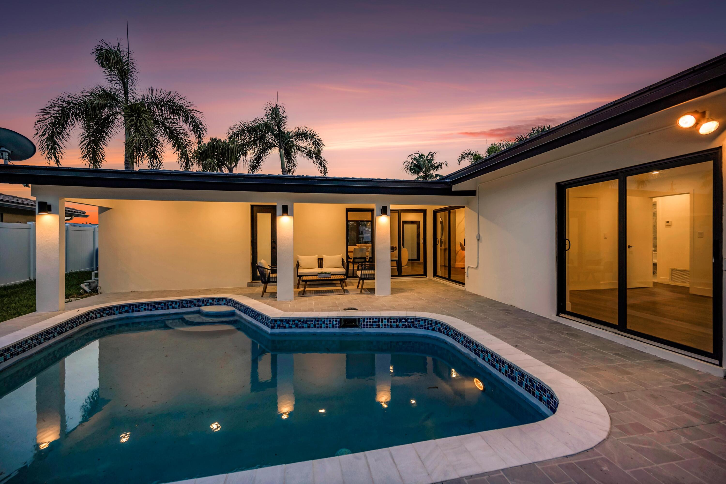 1120 SE 9th Ave Pompano Beach, FL 33060