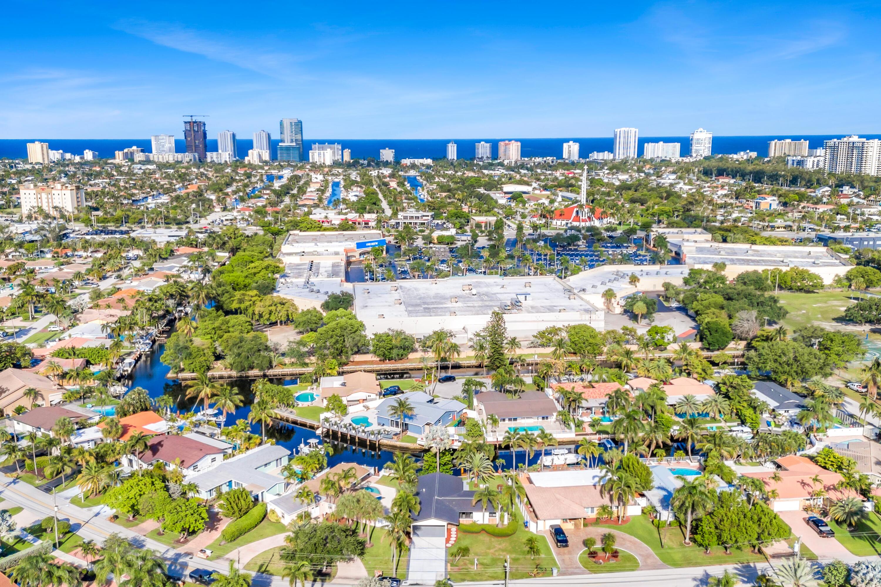 1120 SE 9th Ave Pompano Beach, FL 33060