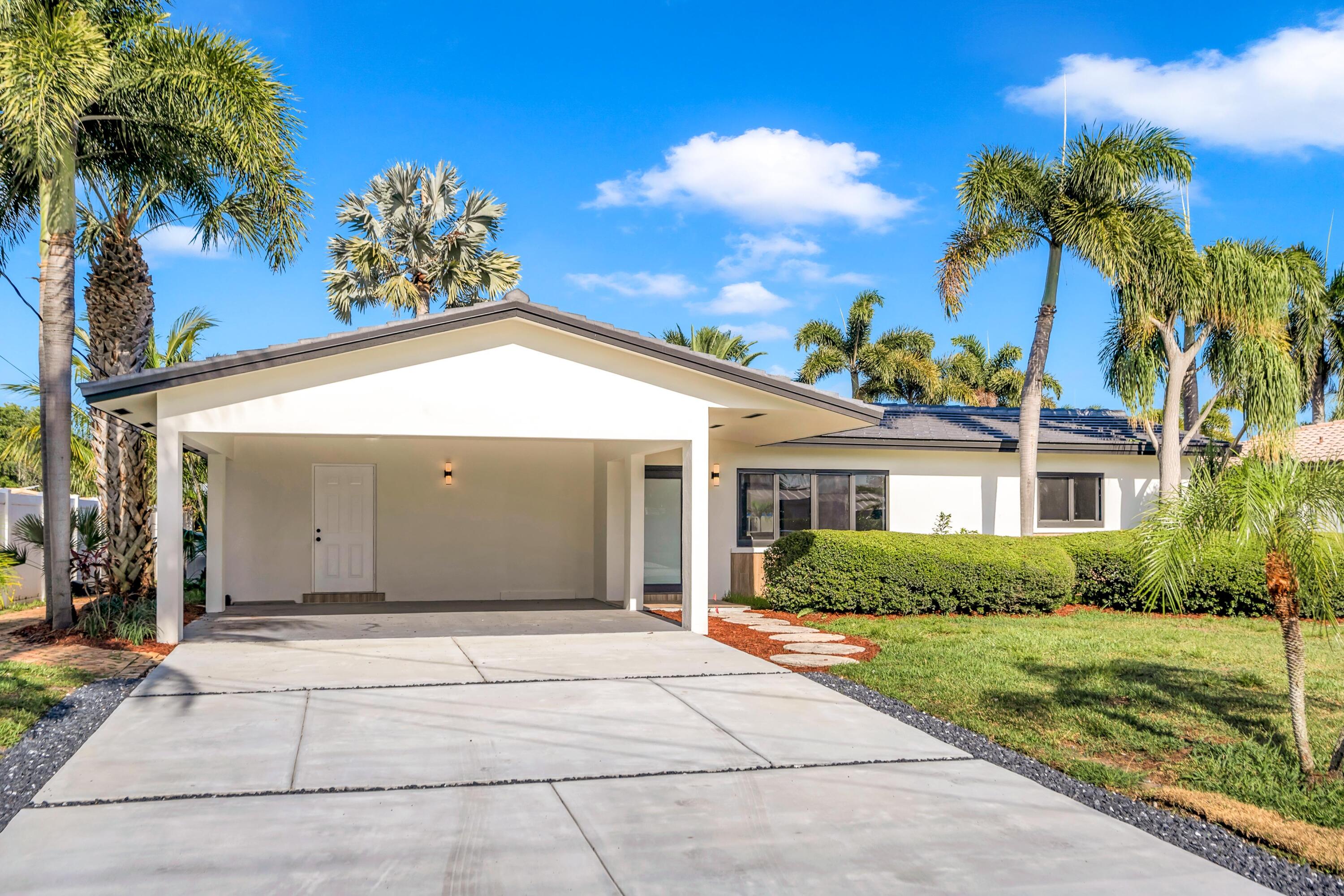 1120 SE 9th Ave Pompano Beach, FL 33060