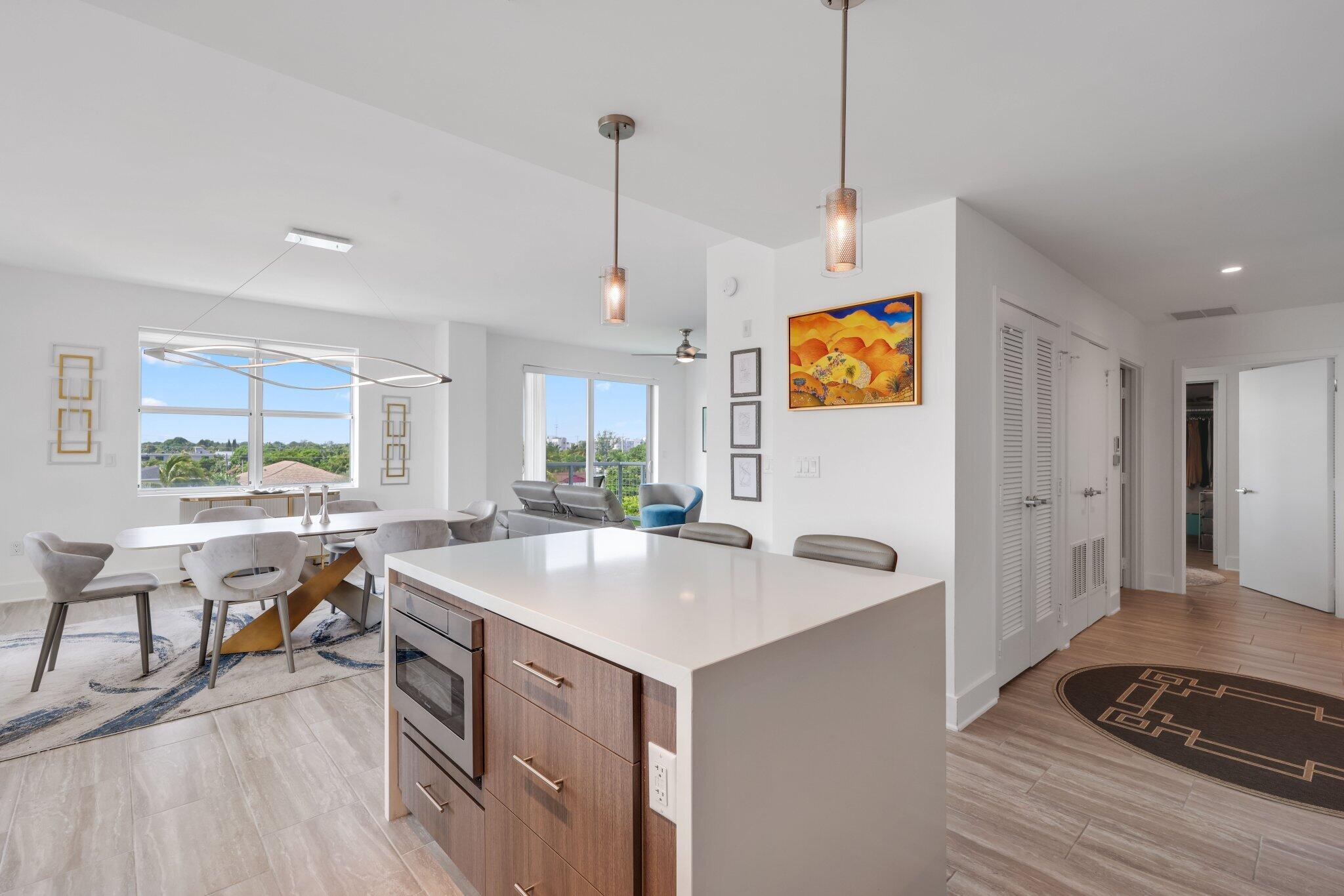 236 SE 5th Ave #312