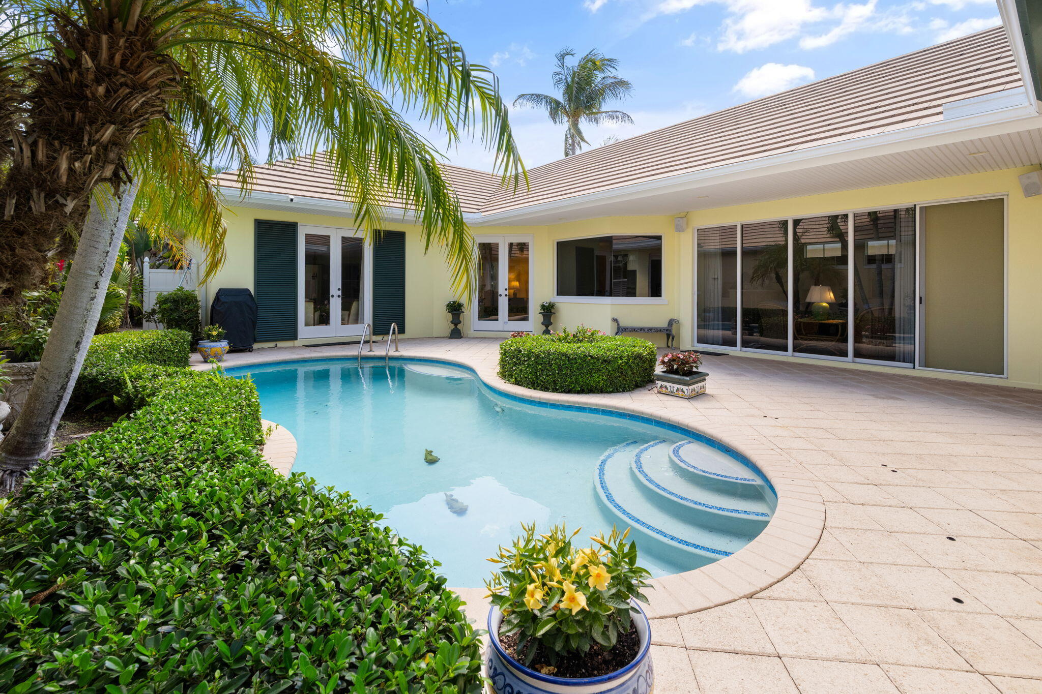 2131 Sea Mist Ct