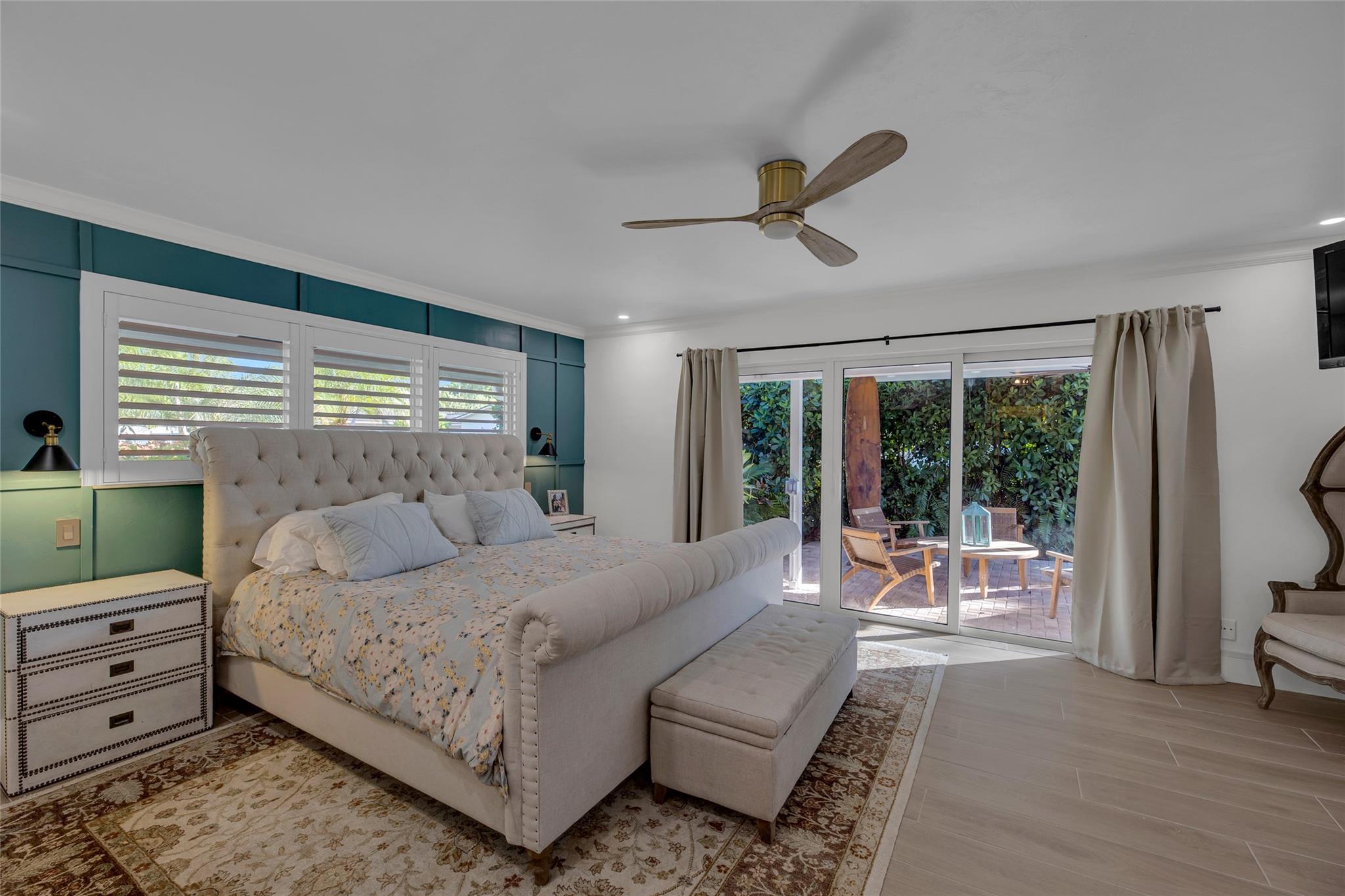 2 Mendota Ln Sea Ranch Lakes, FL 33308