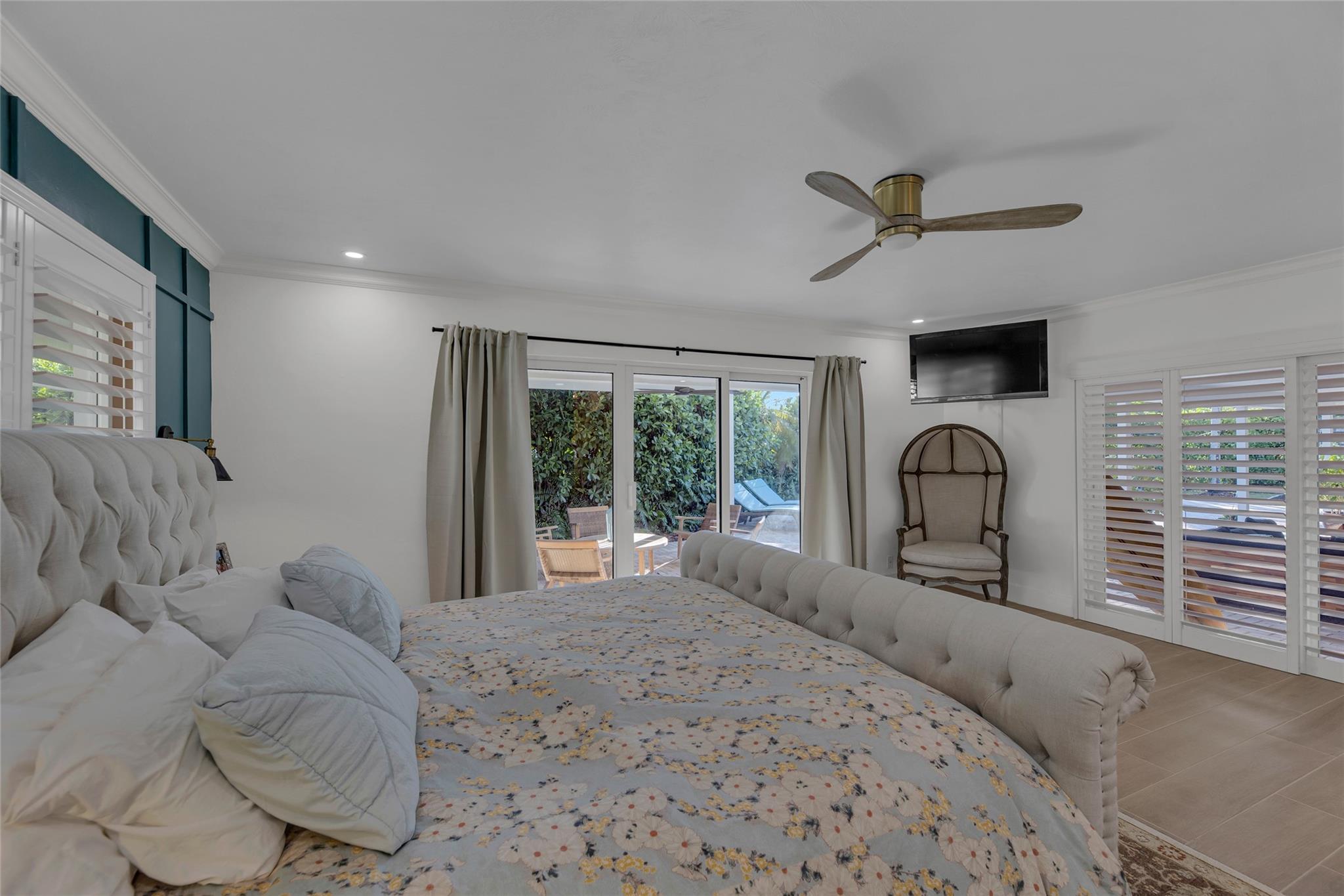 2 Mendota Ln Sea Ranch Lakes, FL 33308