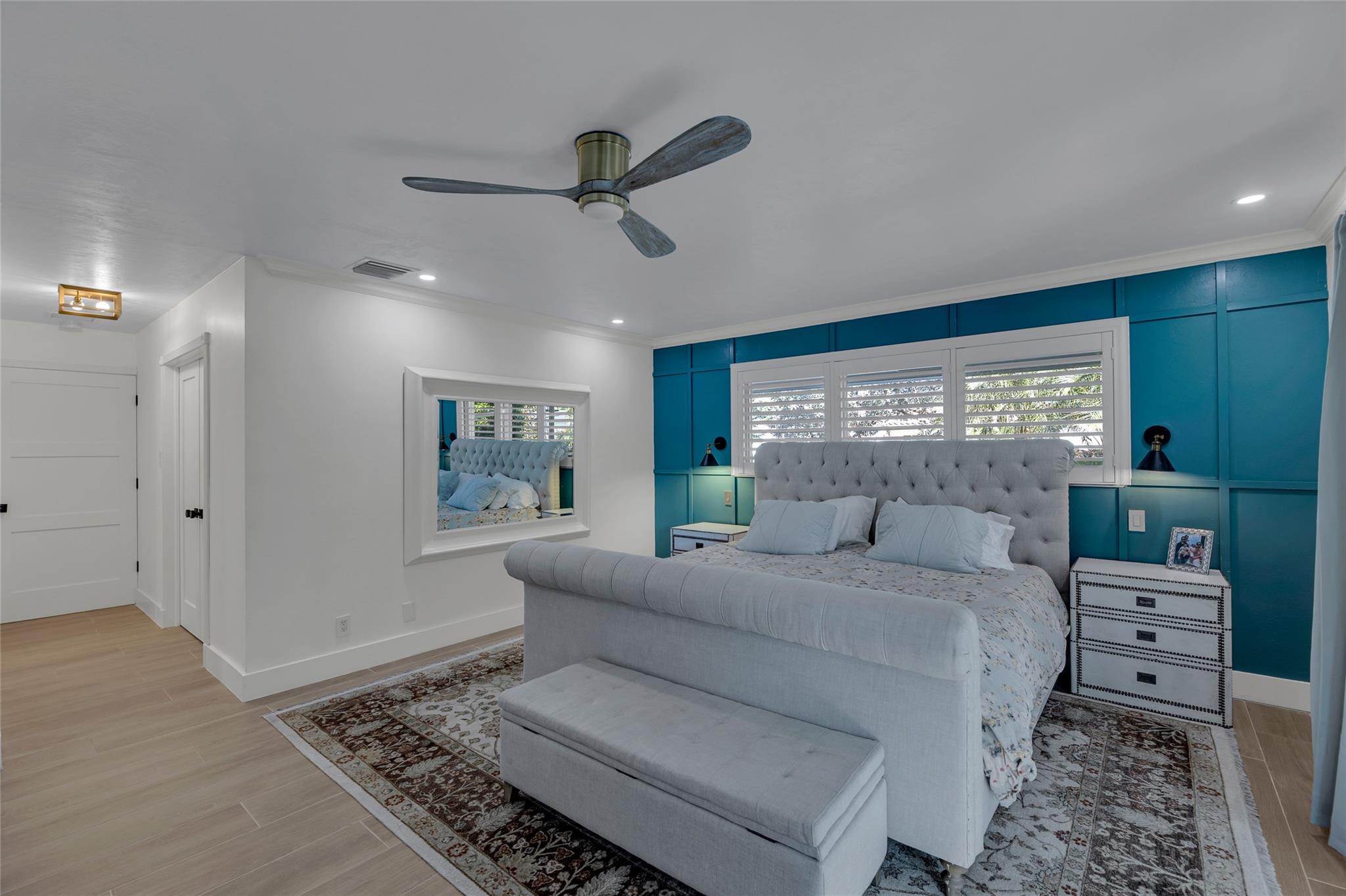 2 Mendota Ln Sea Ranch Lakes, FL 33308