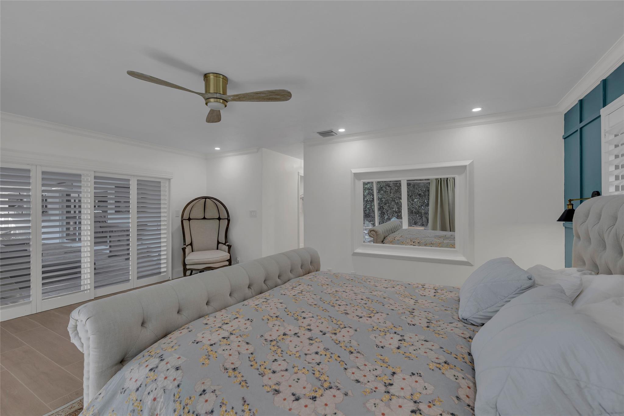 2 Mendota Ln Sea Ranch Lakes, FL 33308